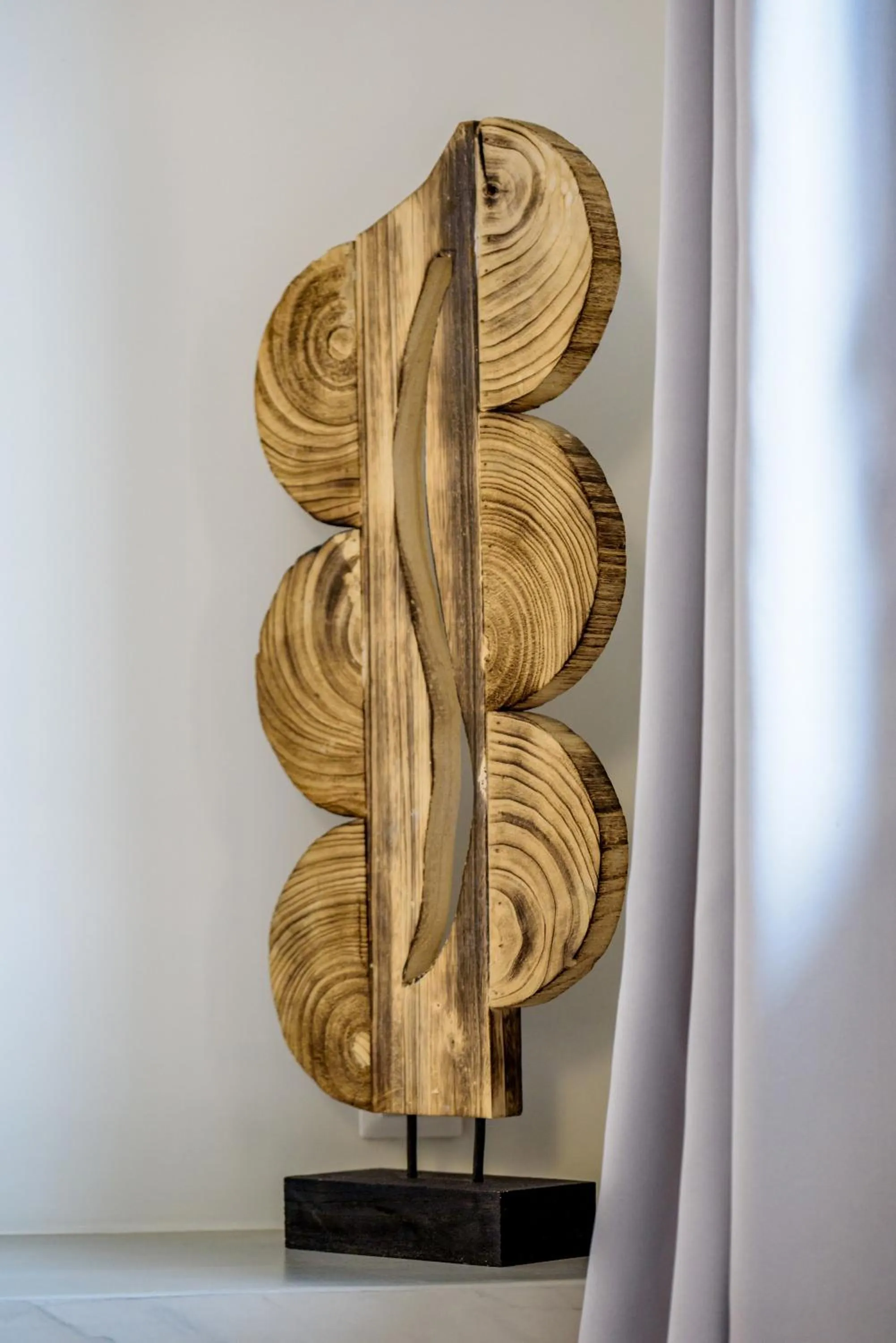 George & Joanna Suites Santorini