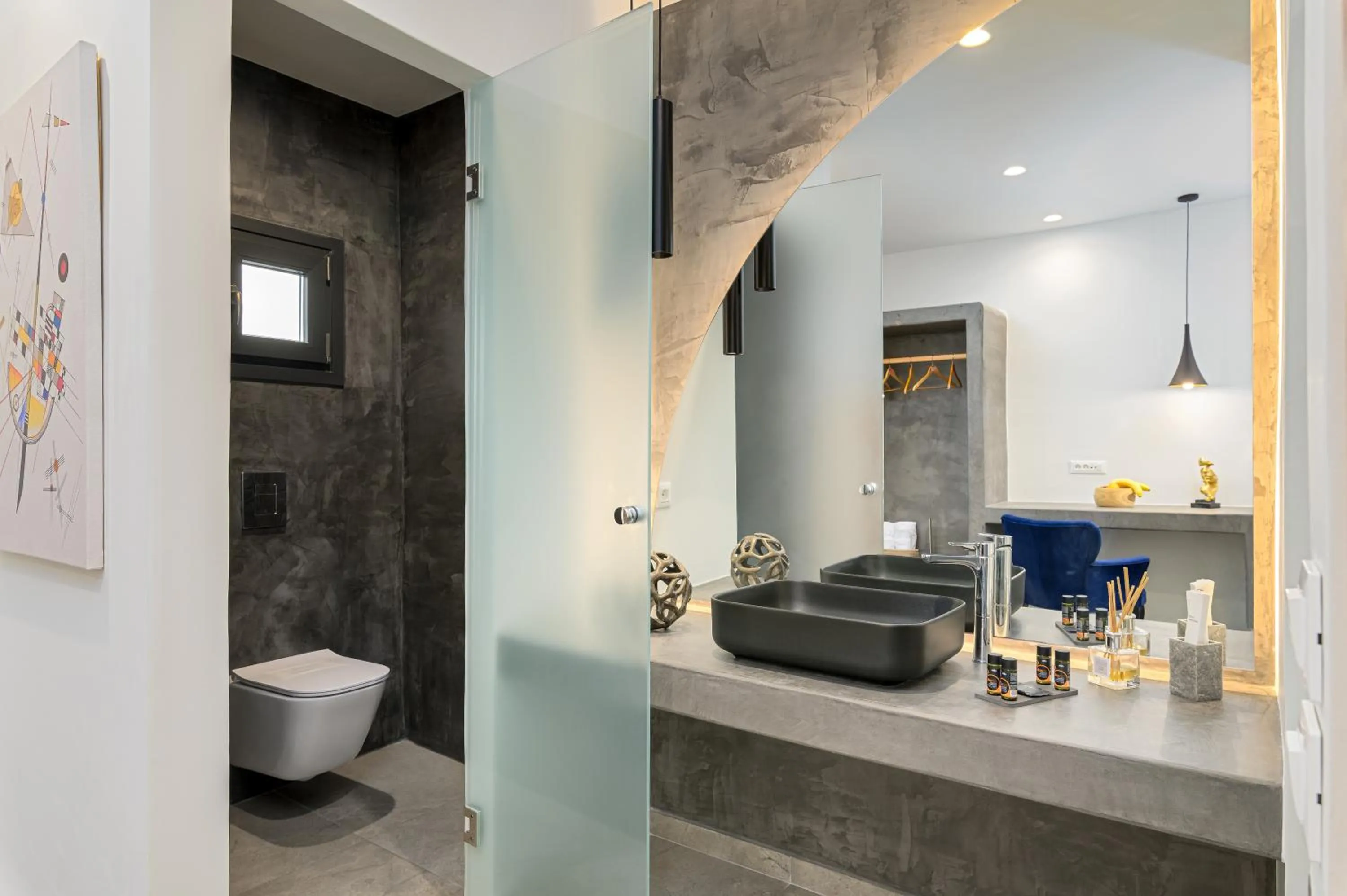 George & Joanna Suites Santorini