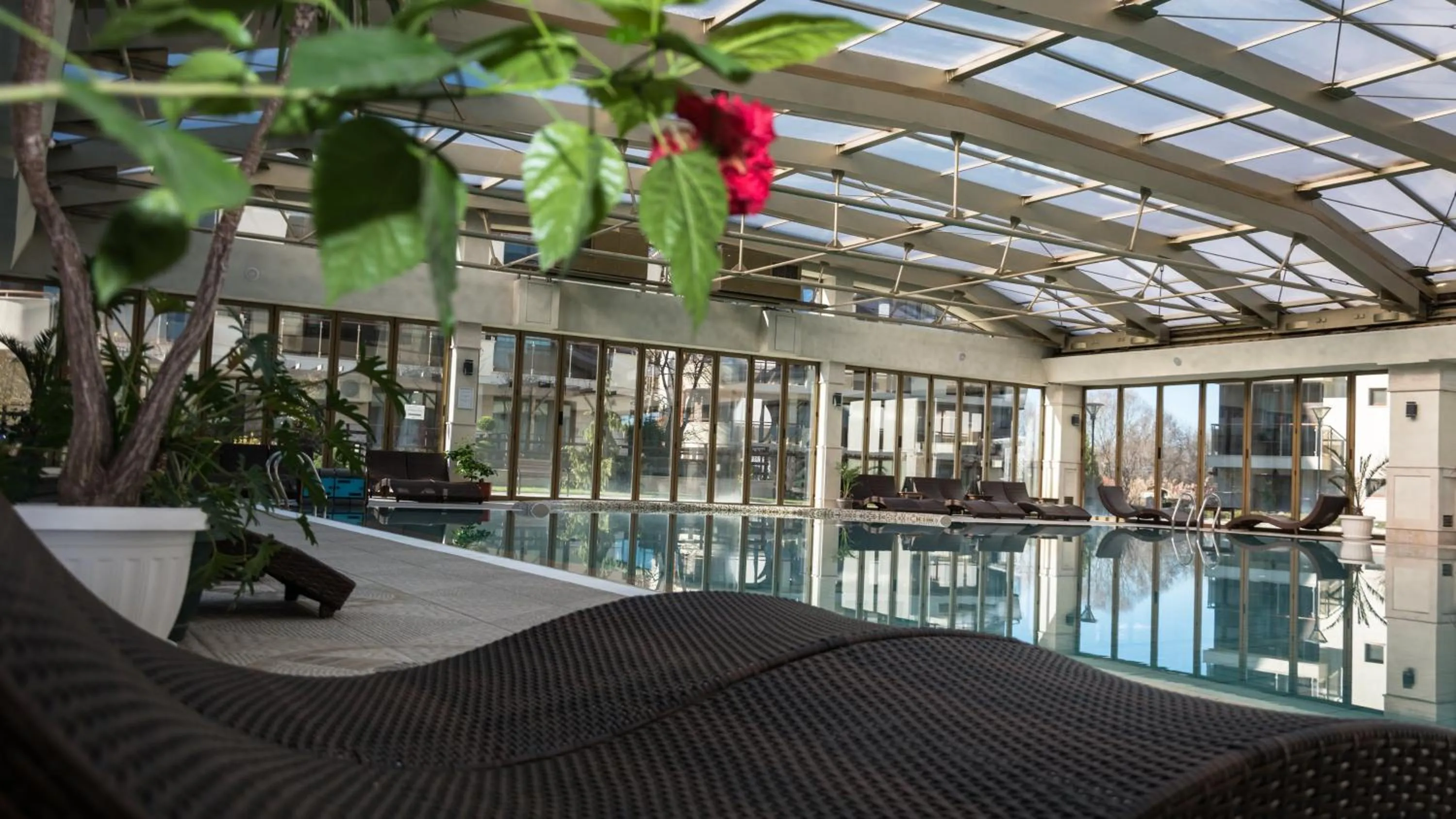 Swimming pool in Long Beach Resort