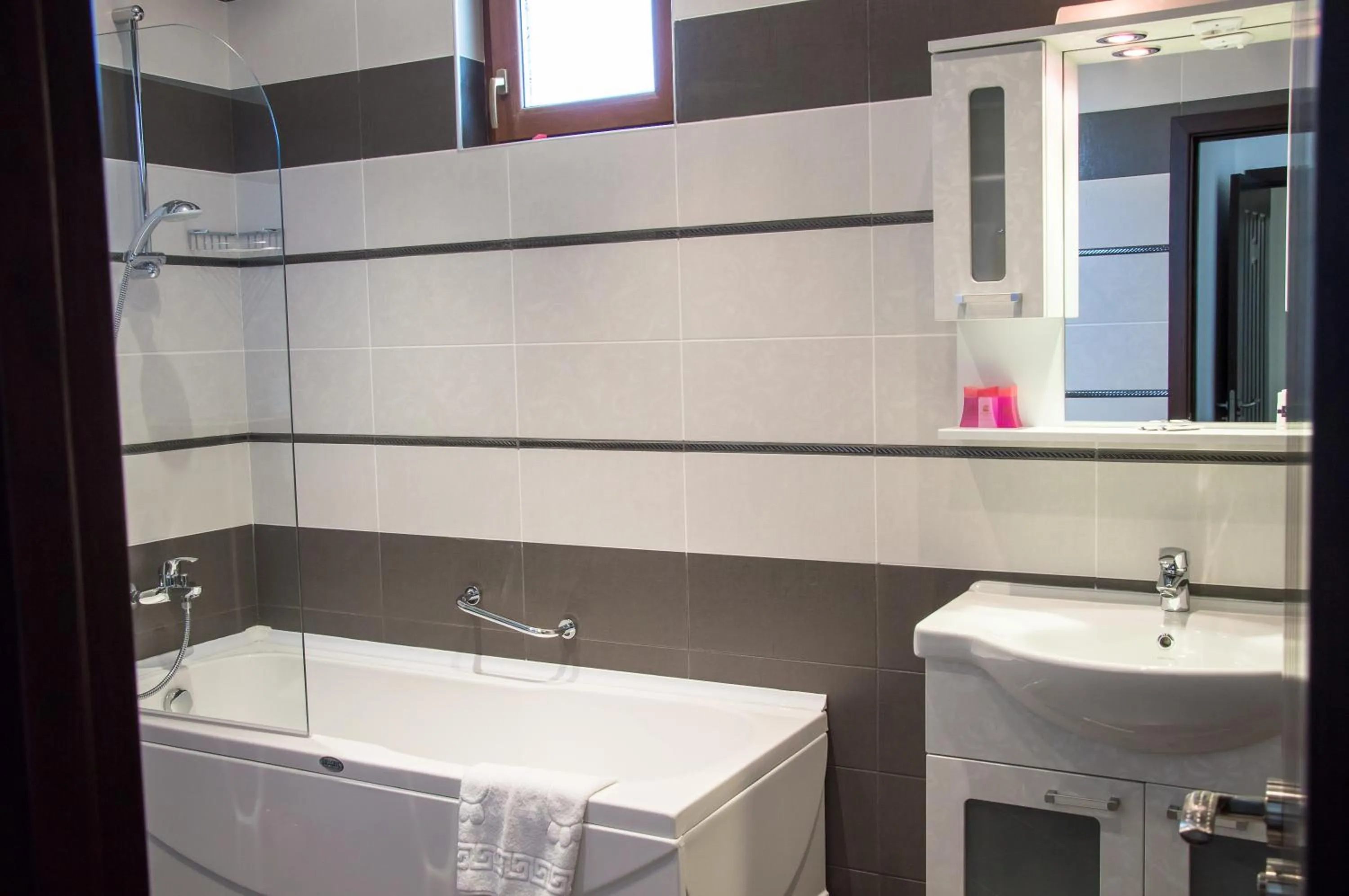 Bathroom in Long Beach Resort