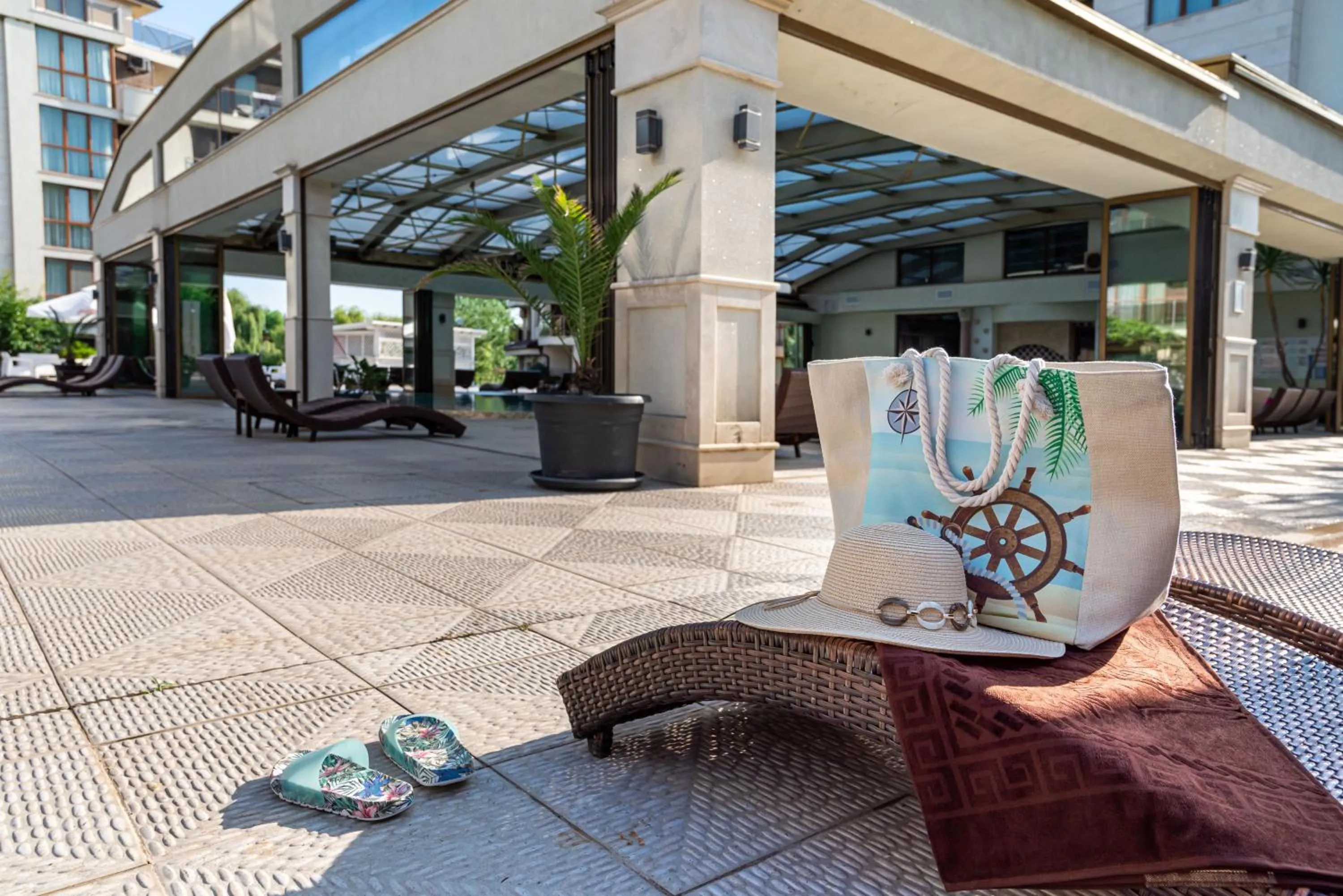 Swimming pool in Long Beach Resort