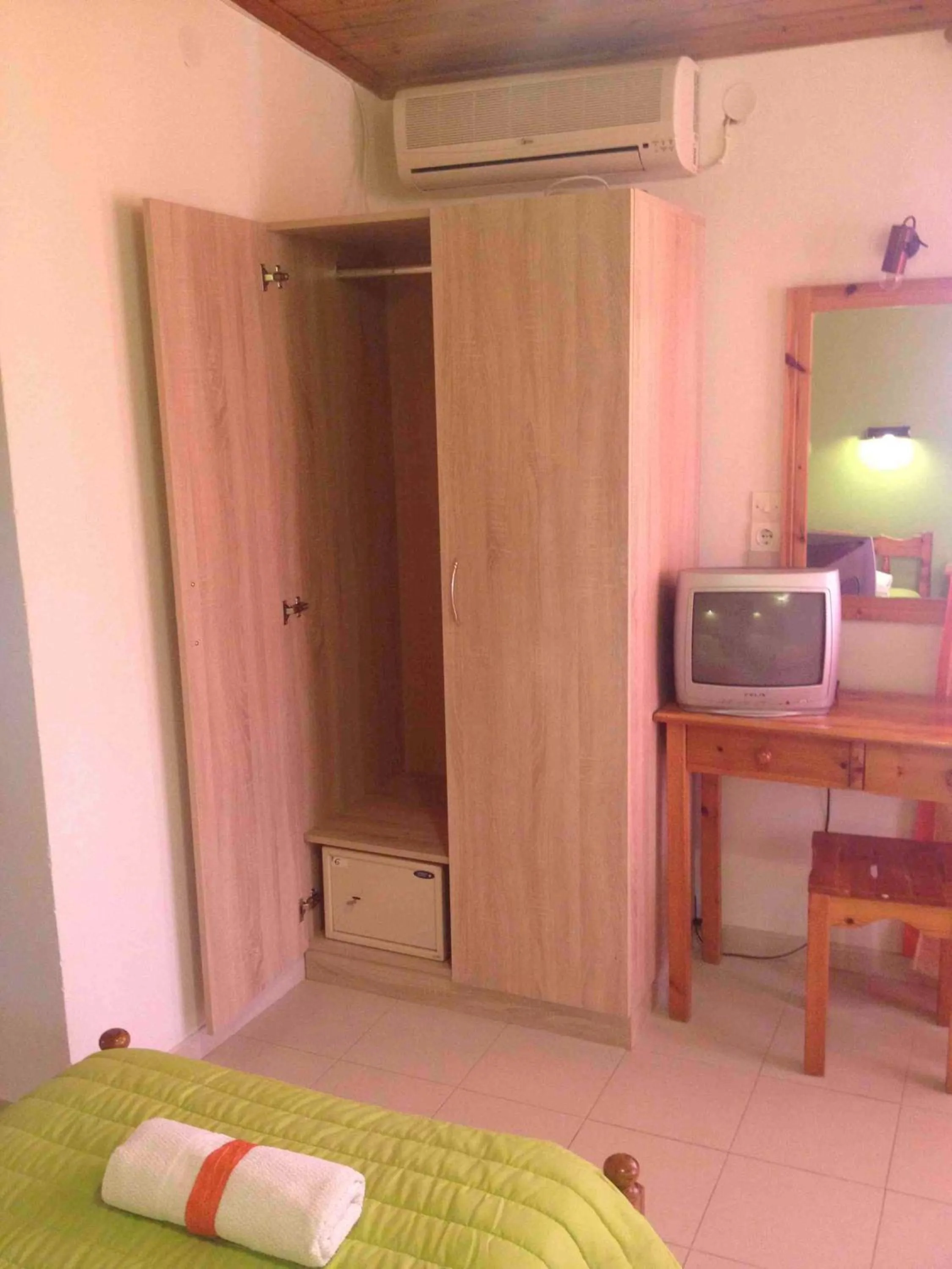 Area and facilities, Bed in Ionian Breeze Apartments