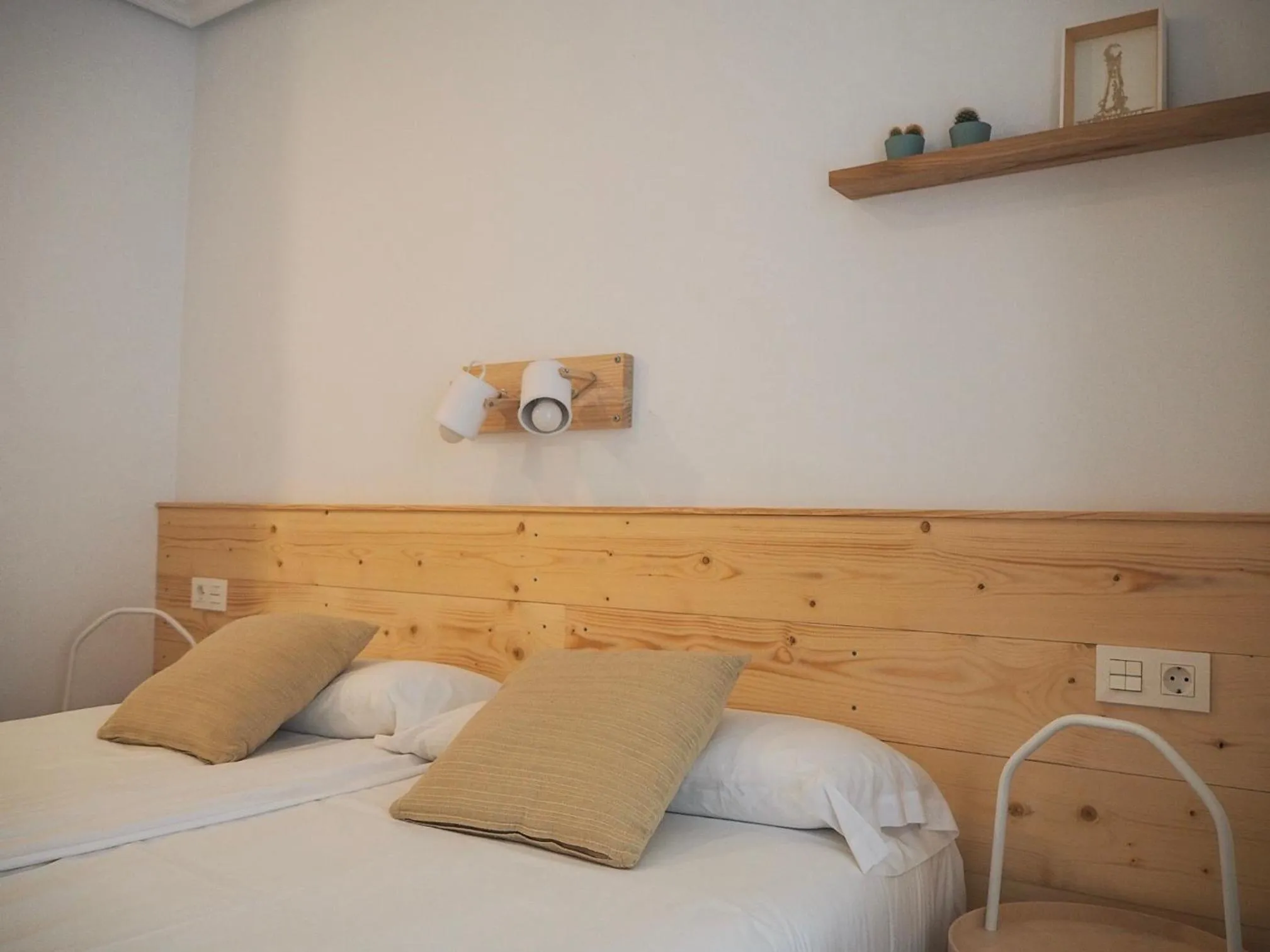 Bedroom, Bed in Pensión Urkia