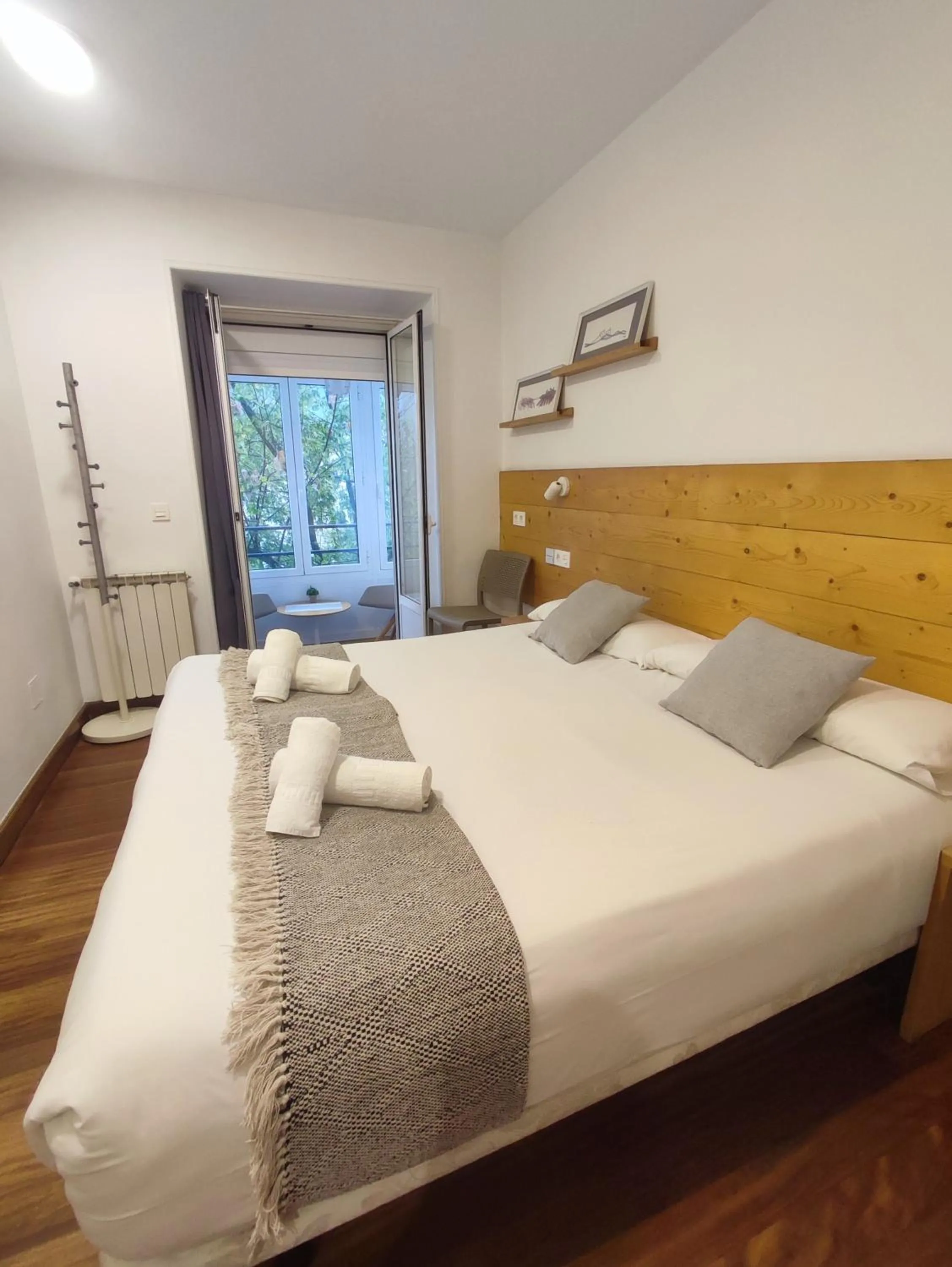 Bedroom, Bed in Pensión Urkia