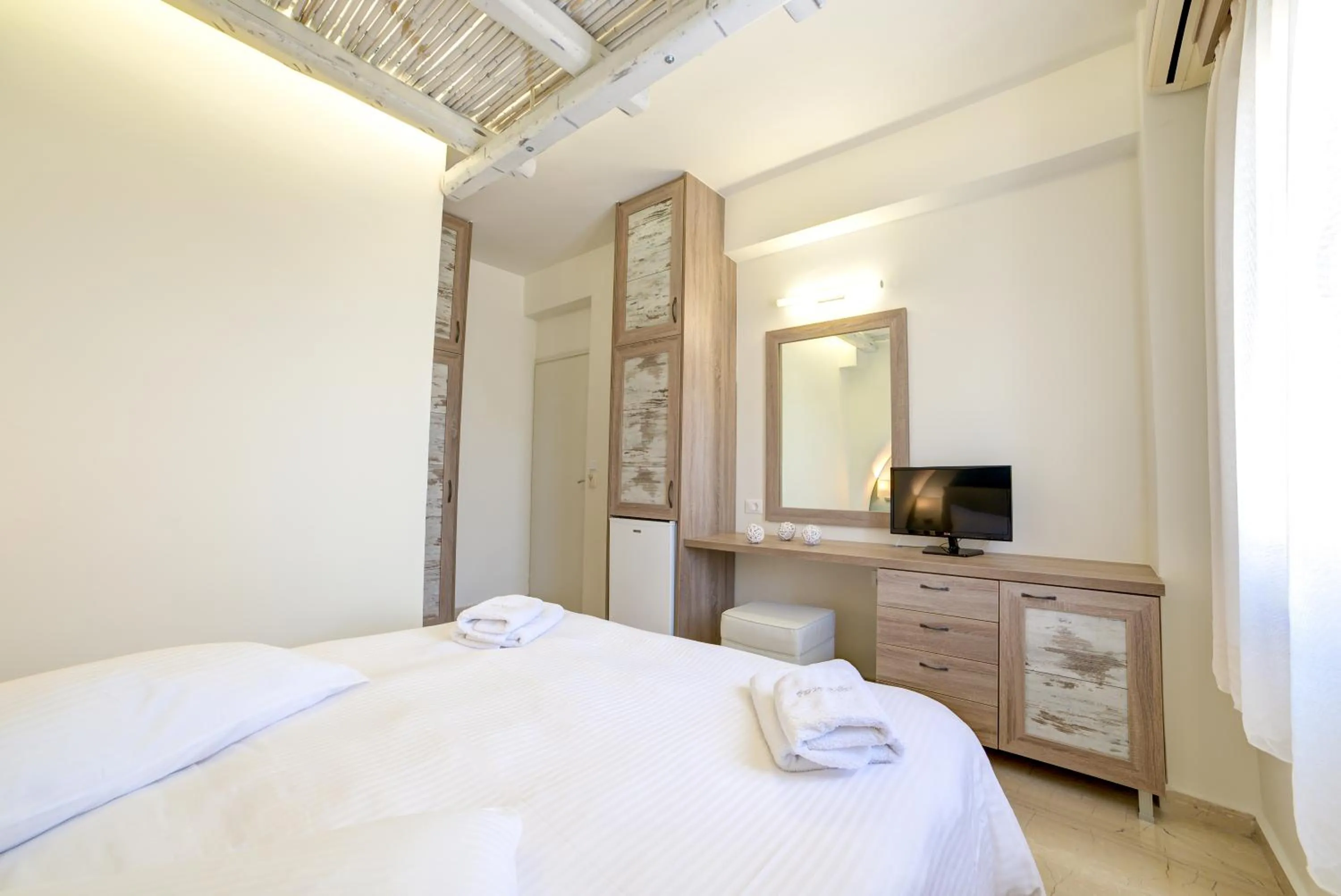Bedroom, Bed in Ifestos Villa
