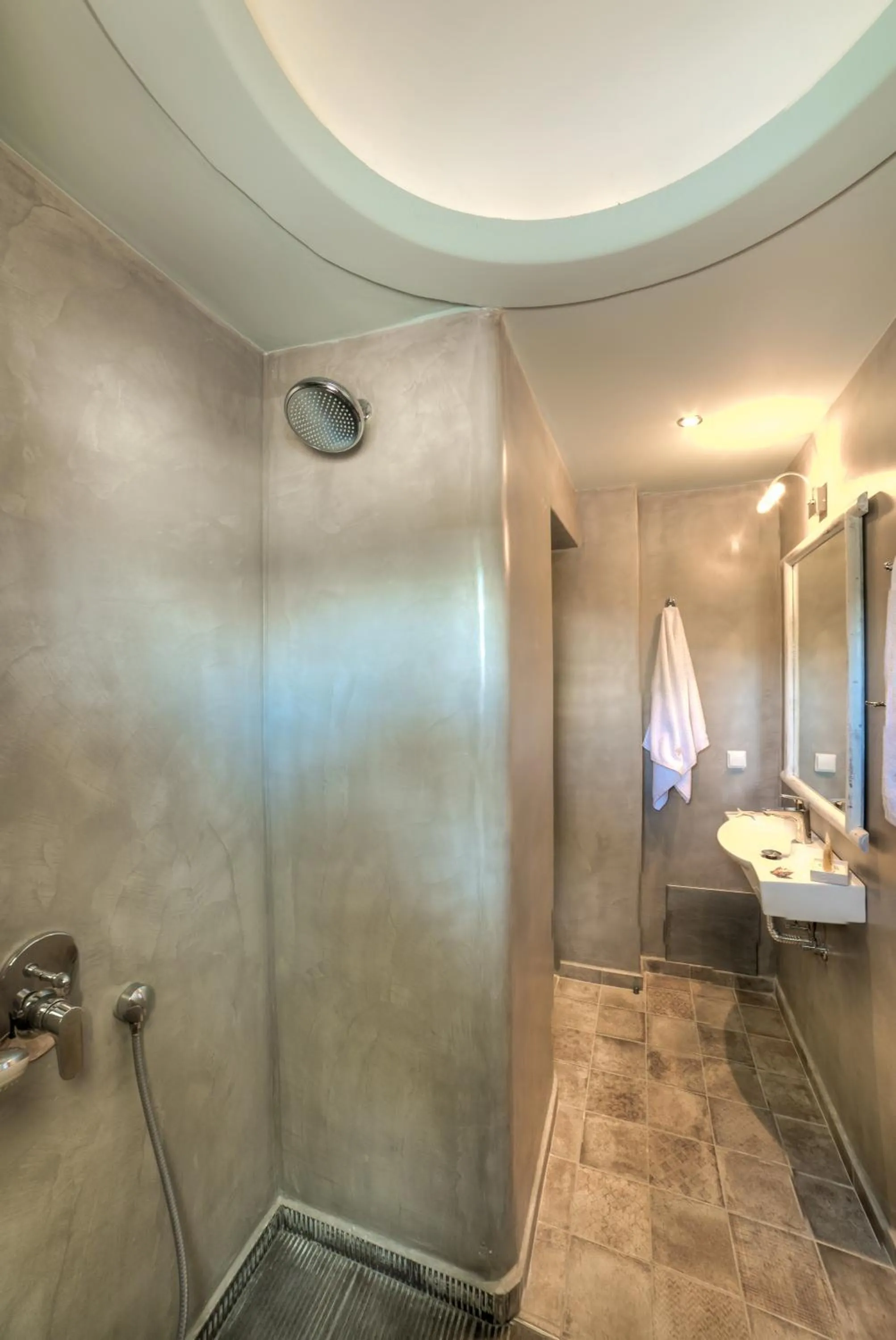 Shower in Ifestos Villa
