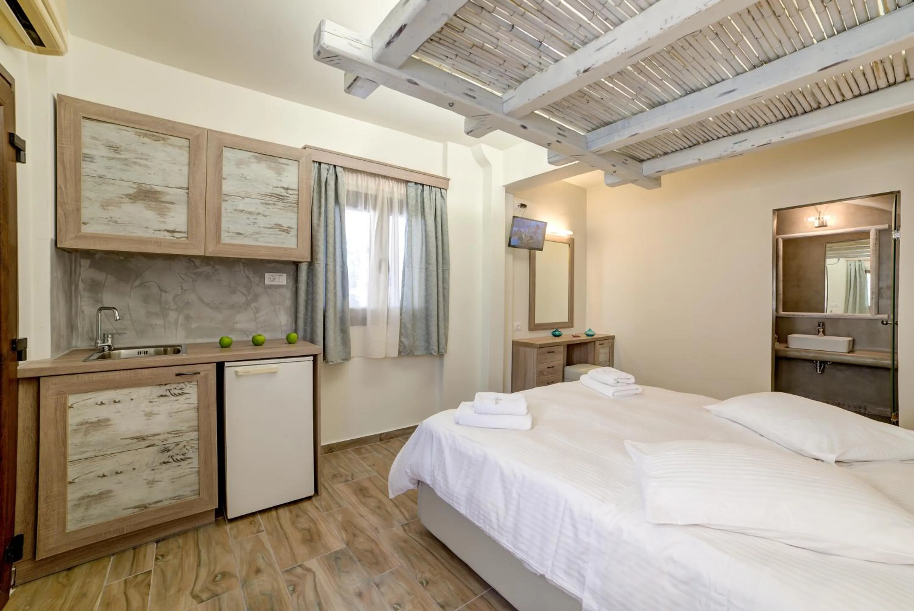 Bedroom, Bed in Ifestos Villa