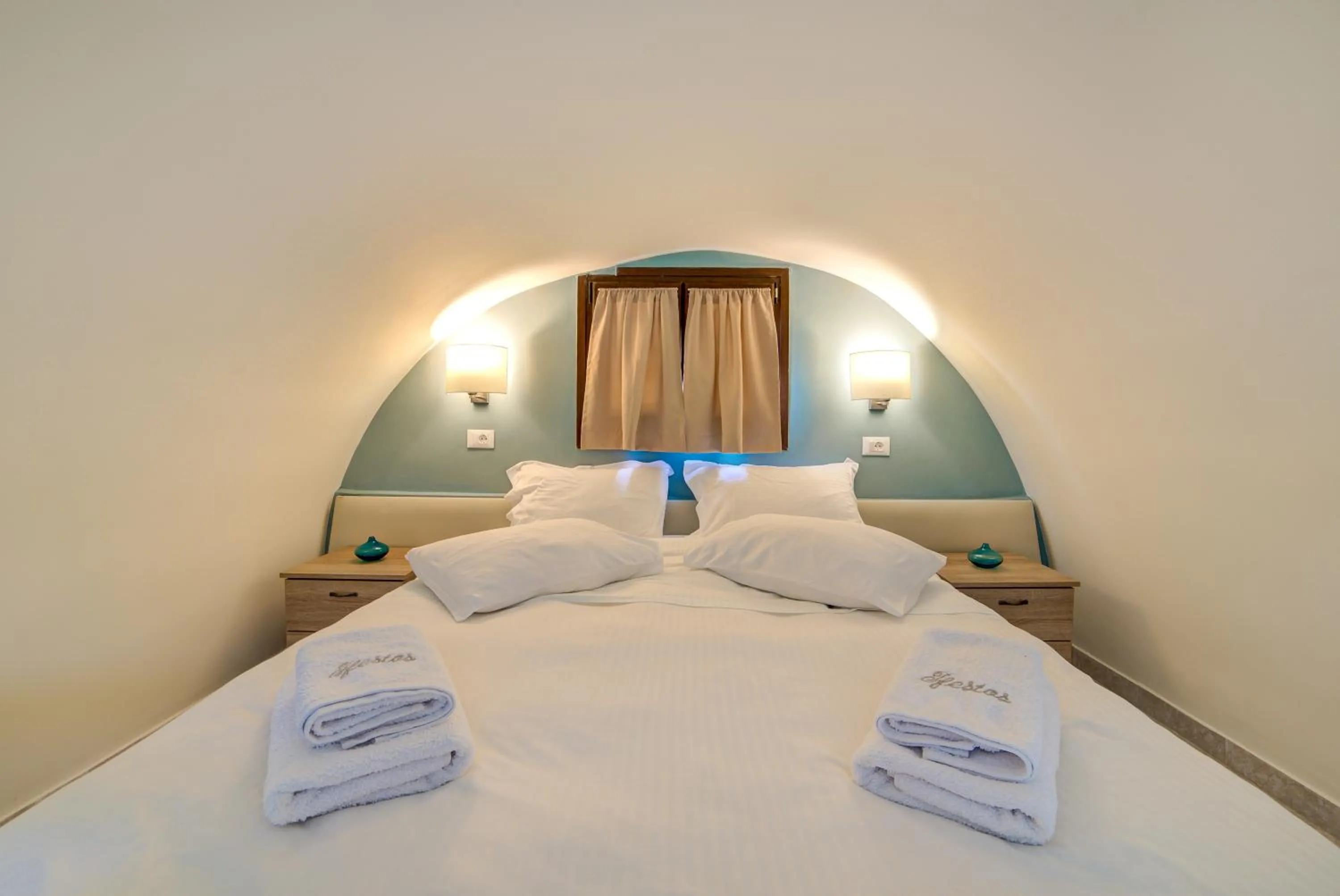 Bedroom, Bed in Ifestos Villa