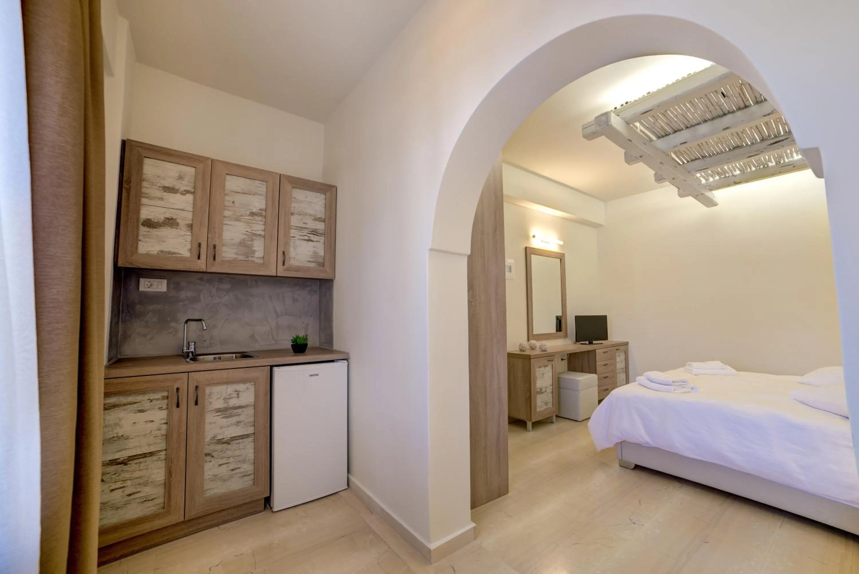 Bathroom, Bed in Ifestos Villa