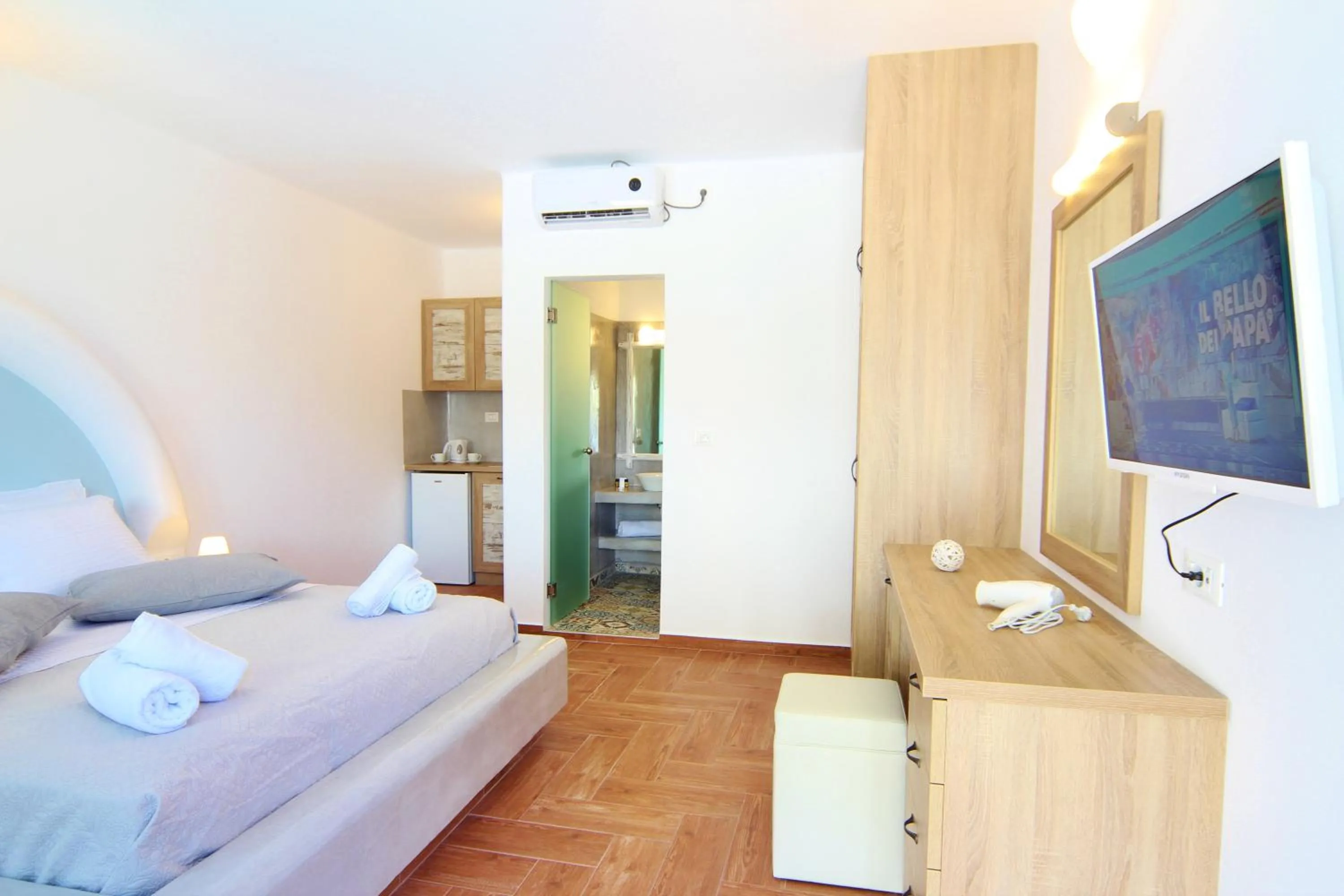 Toilet, Bed in Ifestos Villa