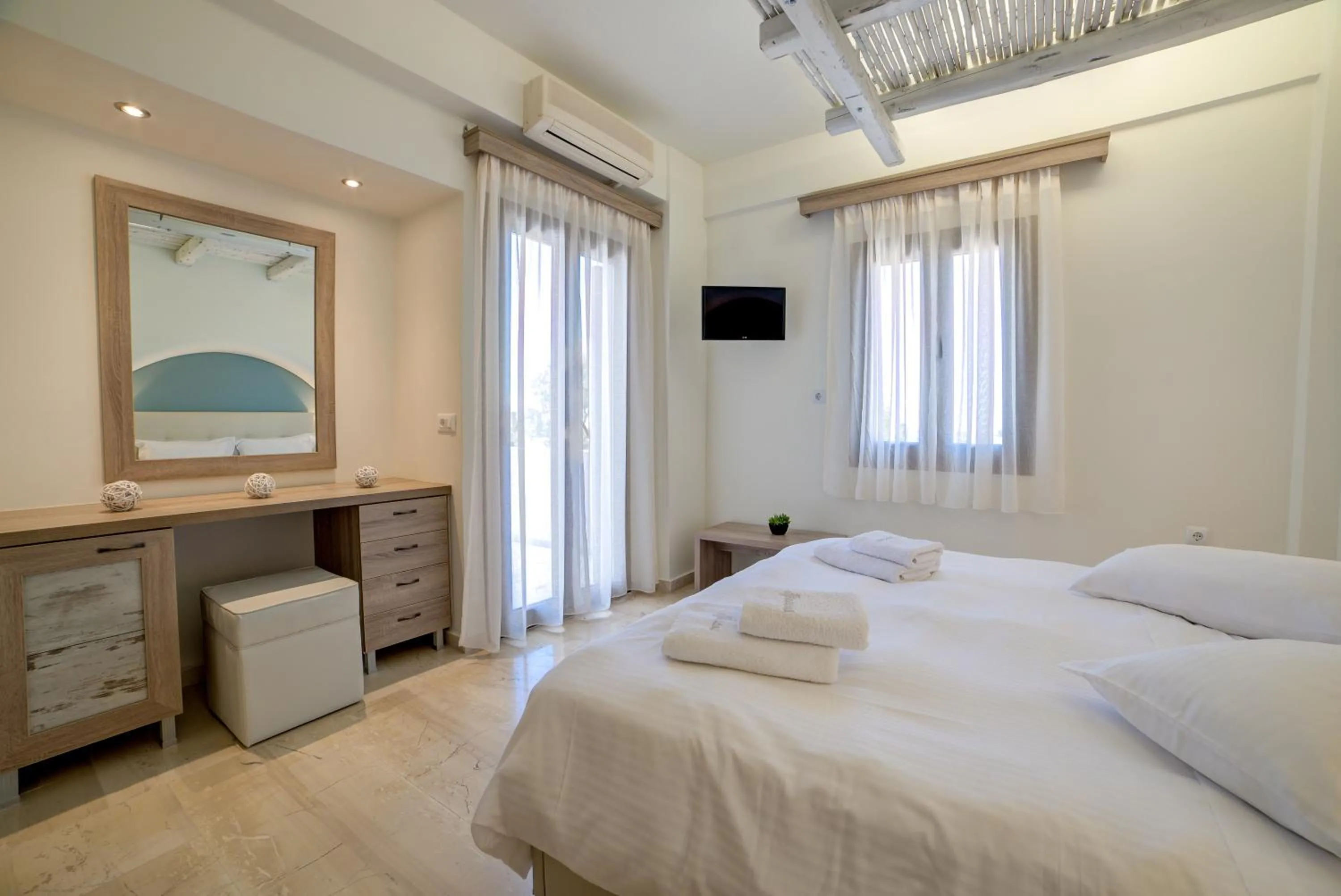 Bedroom, Bed in Ifestos Villa