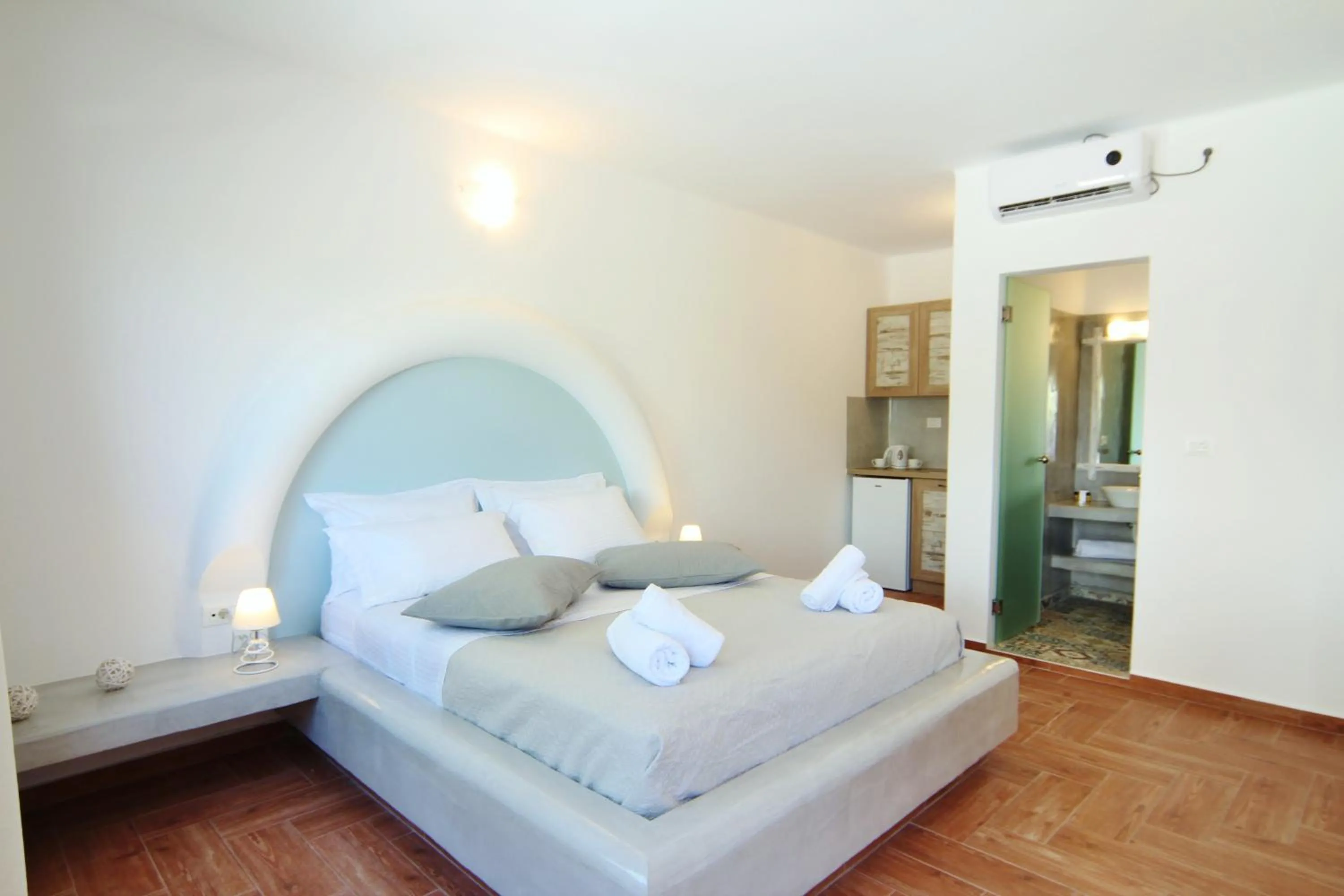 Bedroom, Bed in Ifestos Villa