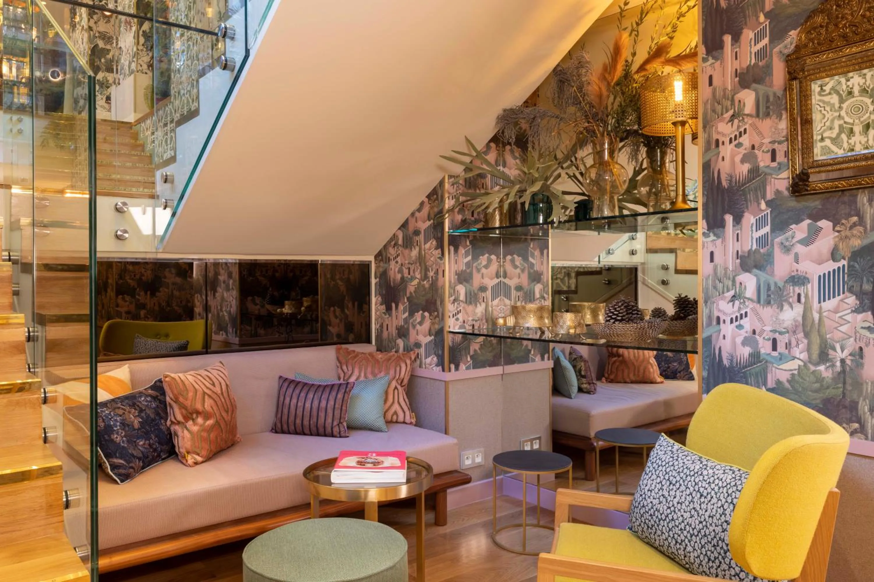 Living room in Hôtel Jardin de Cluny