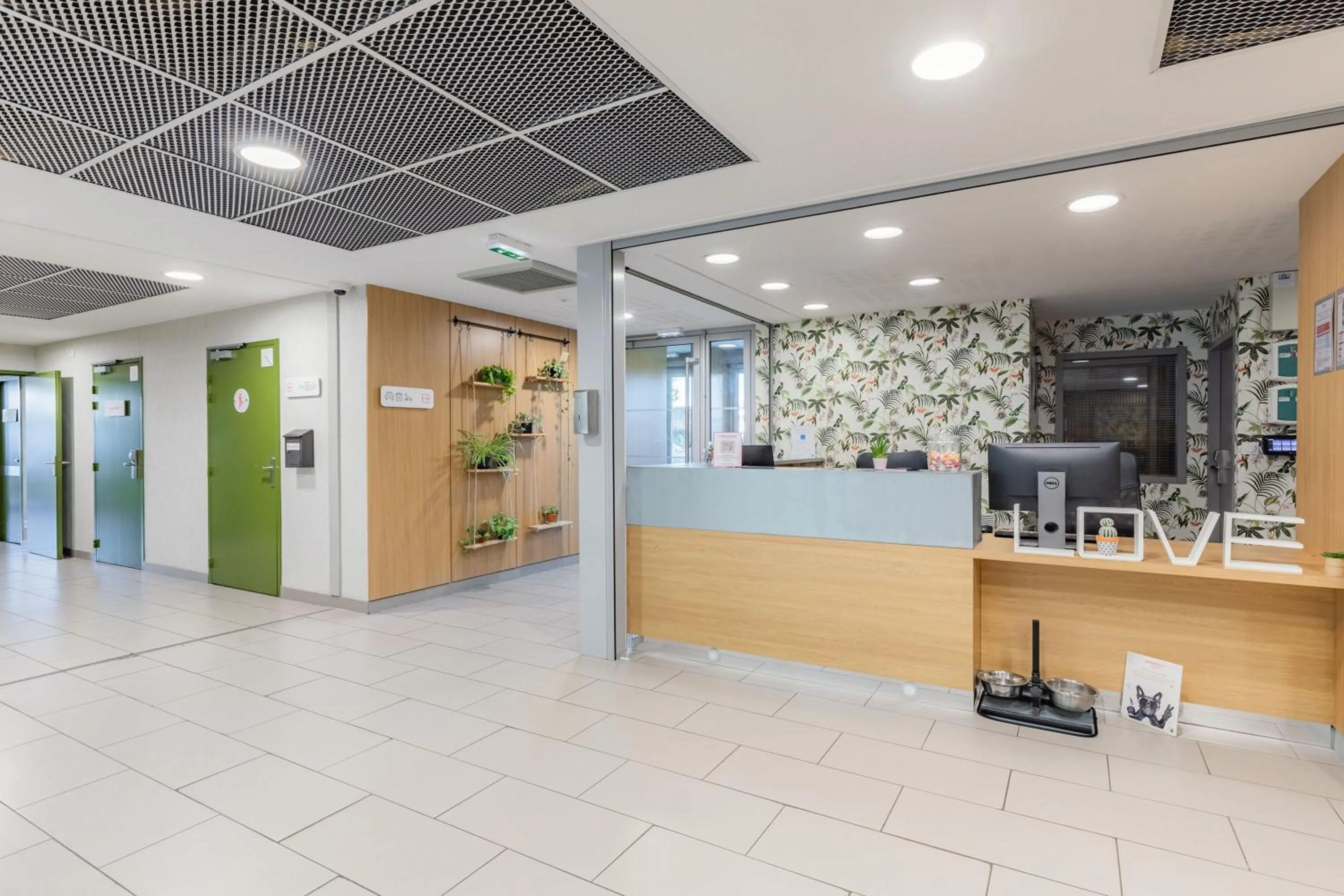 Lobby or reception in Appart'City Confort Saint-Nazaire Océan