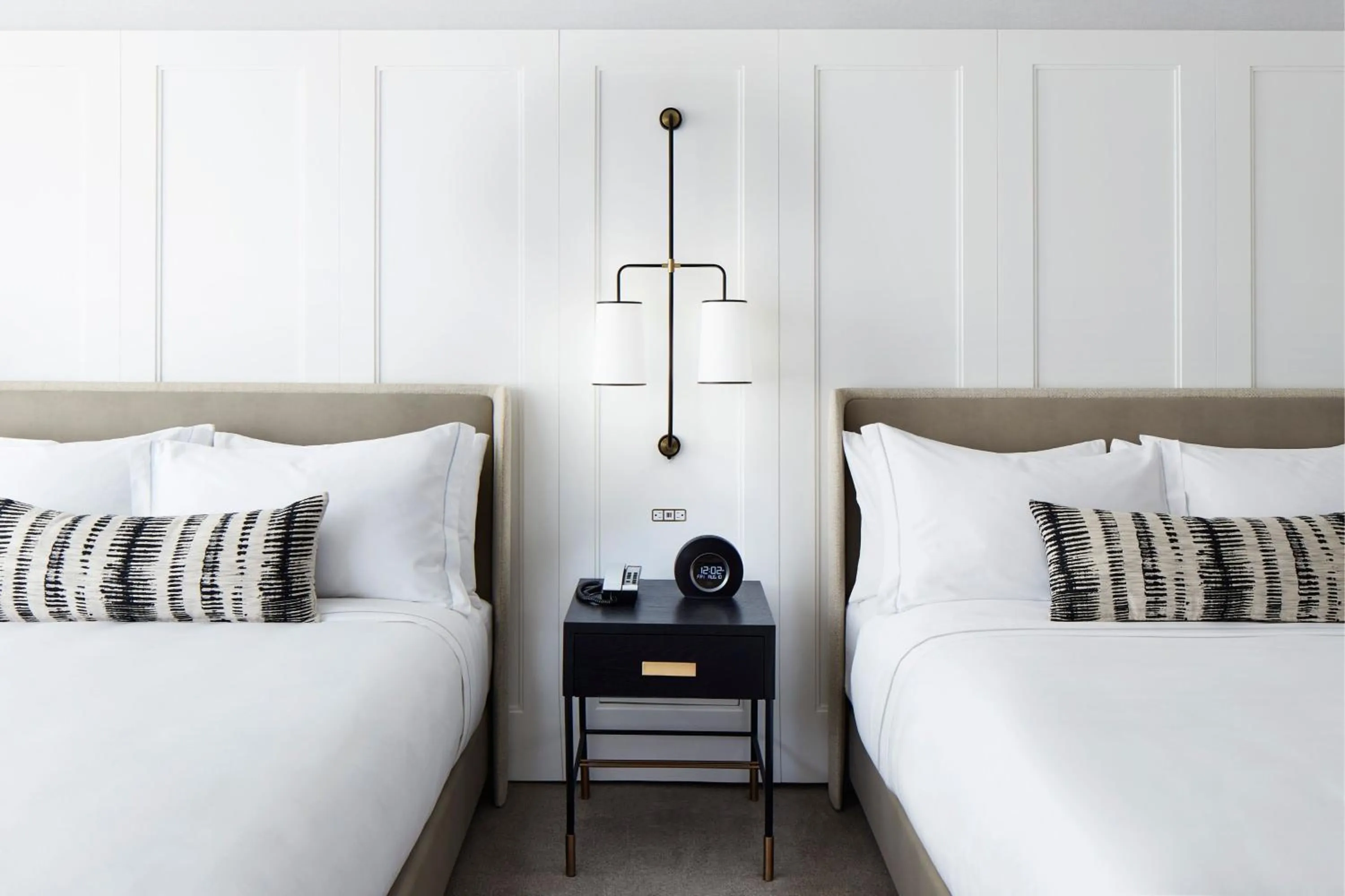 Bedroom, Bed in The Luxury Collection Hotel Manhattan Midtown