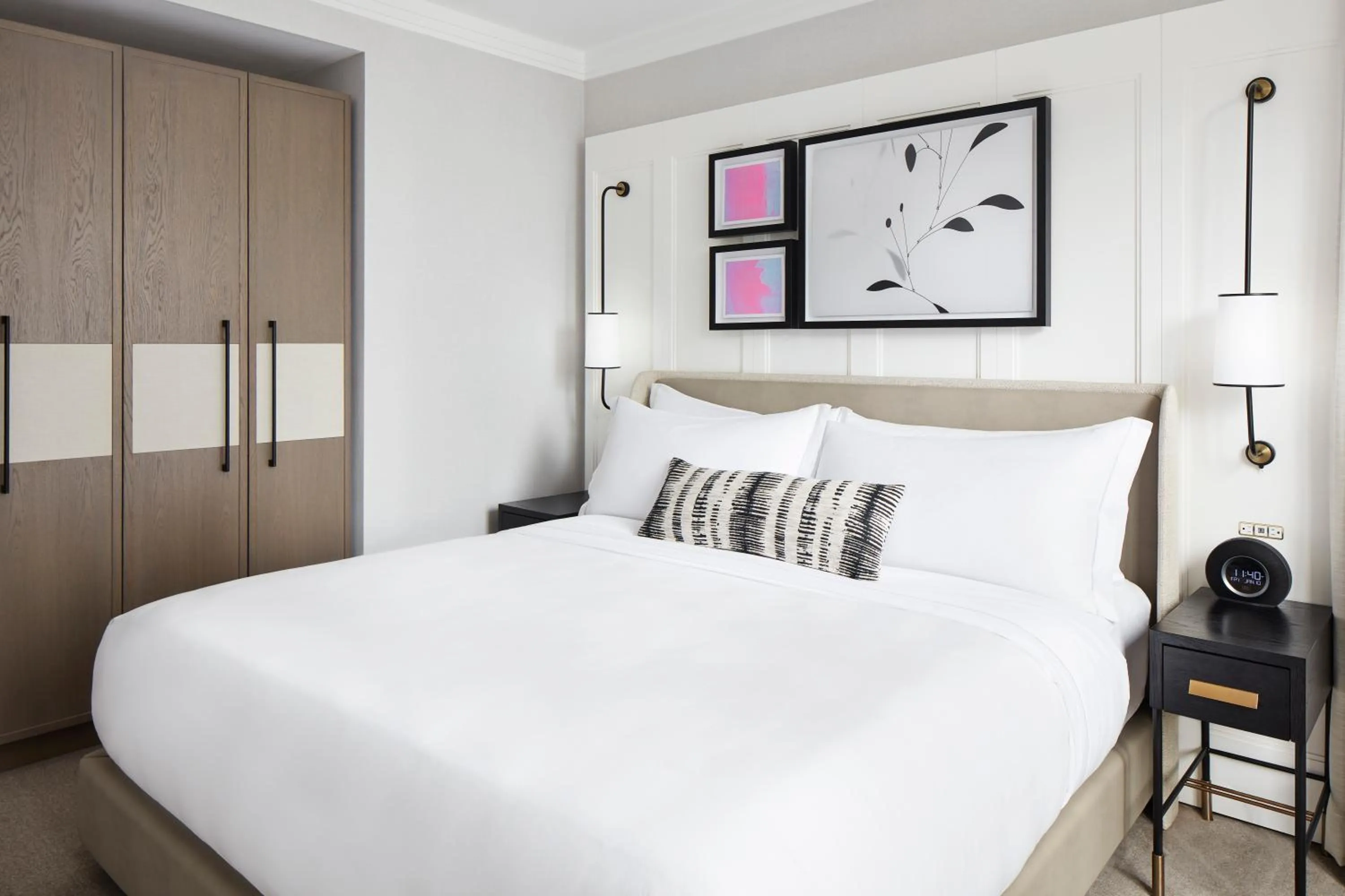 Bed in The Luxury Collection Hotel Manhattan Midtown