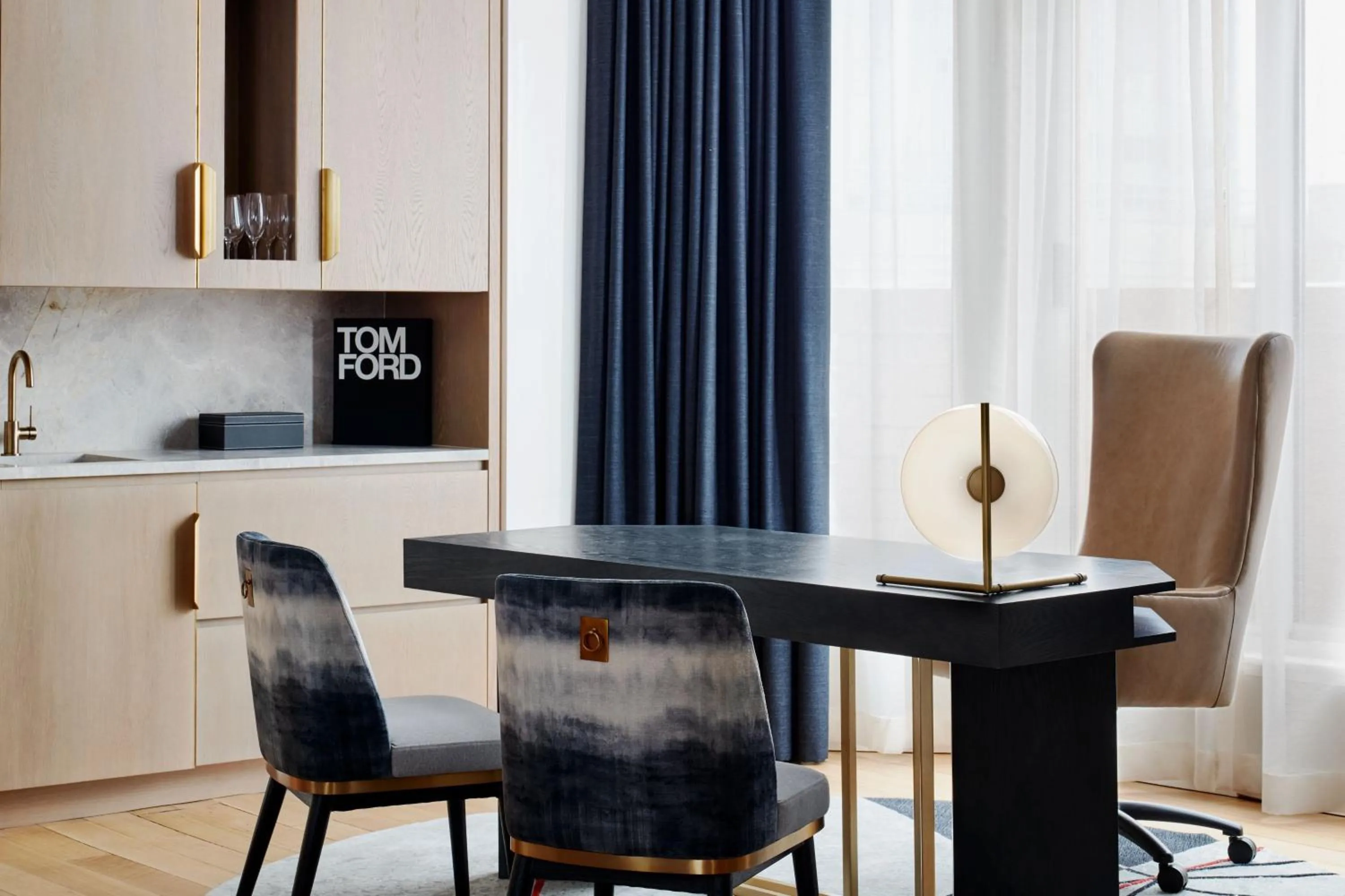 Bedroom in The Luxury Collection Hotel Manhattan Midtown