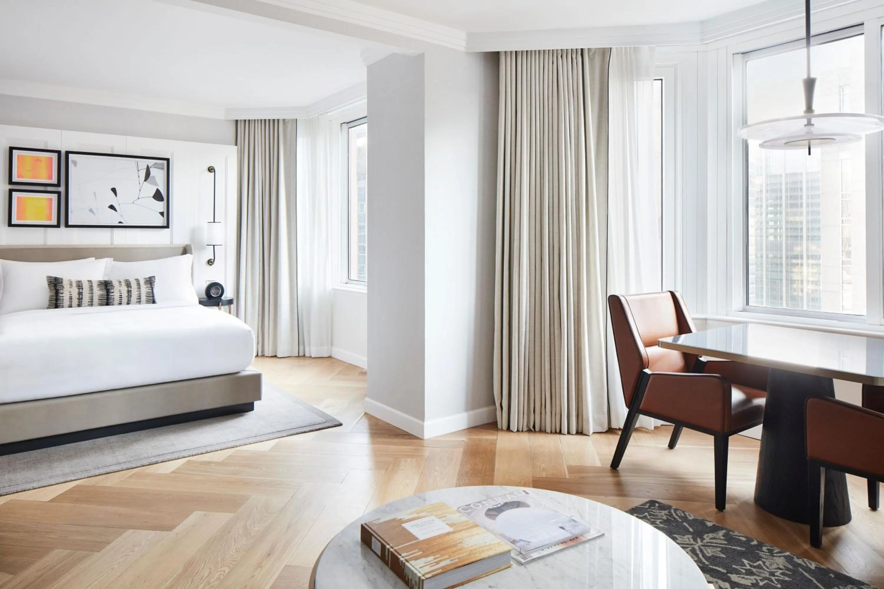 Bedroom, Bed in The Luxury Collection Hotel Manhattan Midtown