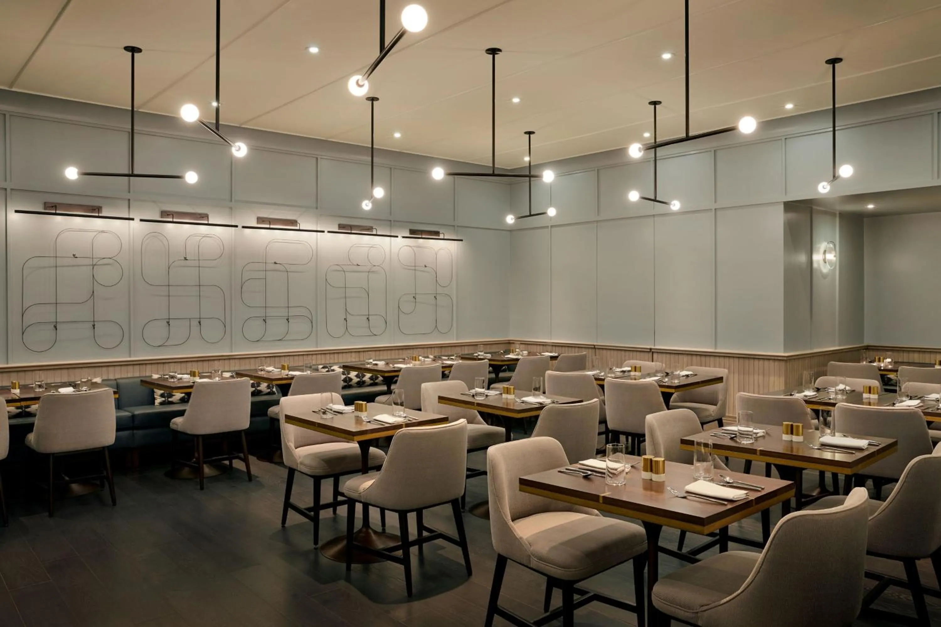 Restaurant/places to eat in The Luxury Collection Hotel Manhattan Midtown