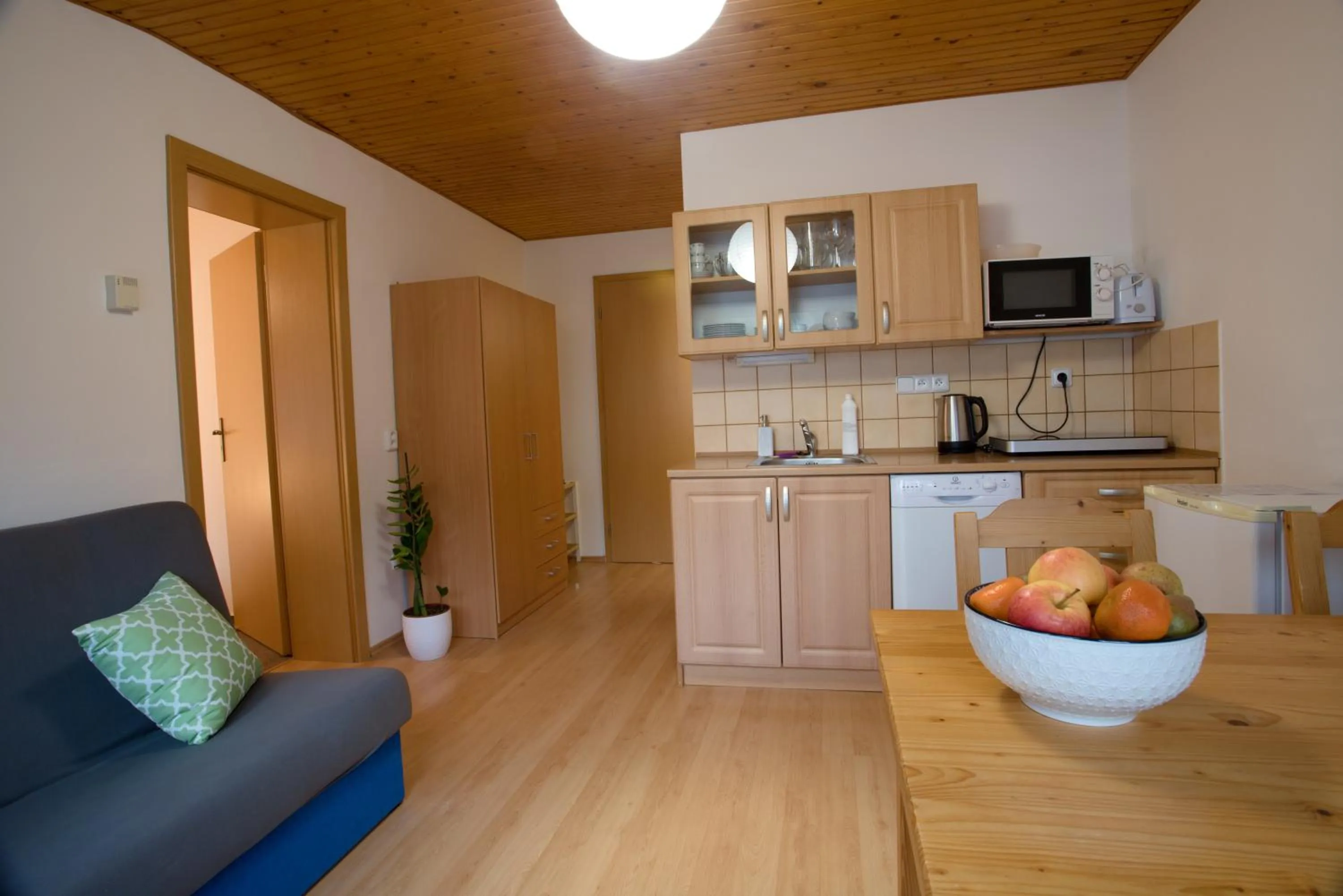 Dining area in Apartmány Bramborka