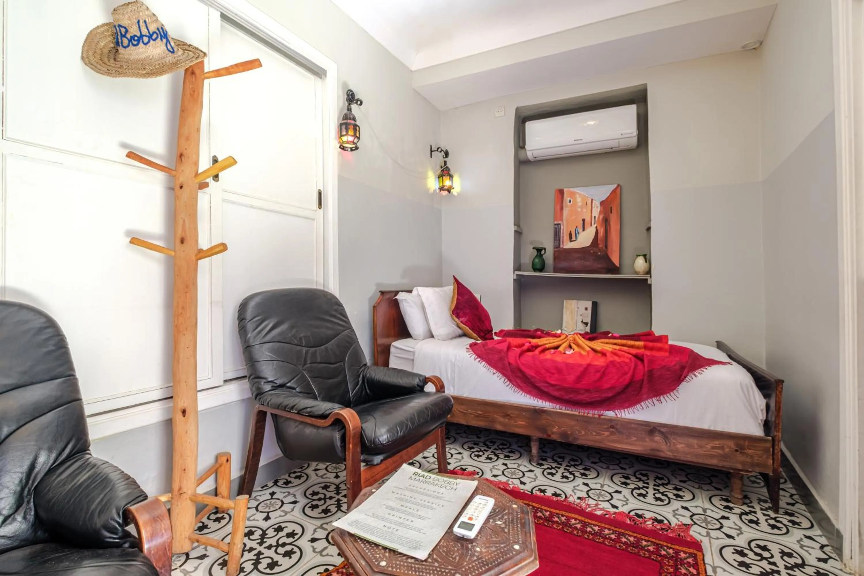 Bed in Riad Bobby Marrakech