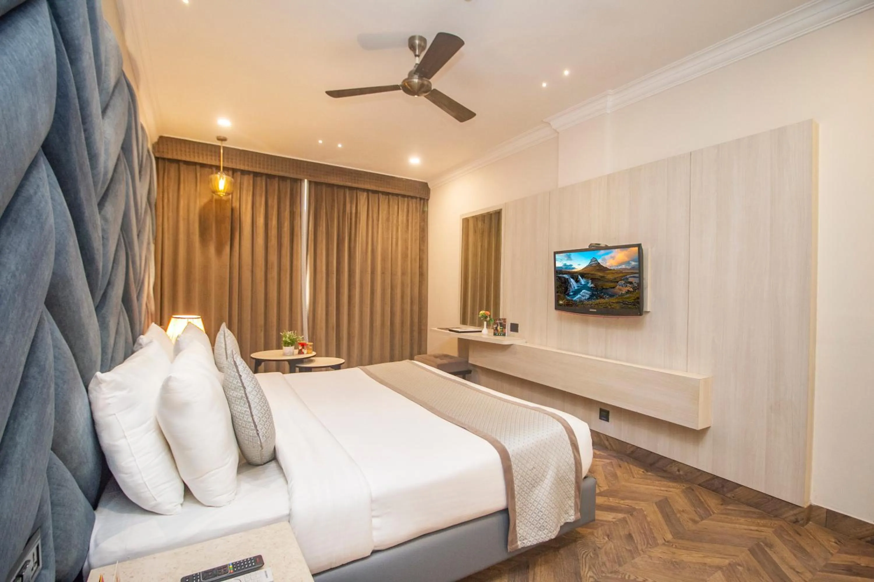 Bed in Amritara Surya - A Luxury Spa Retreat