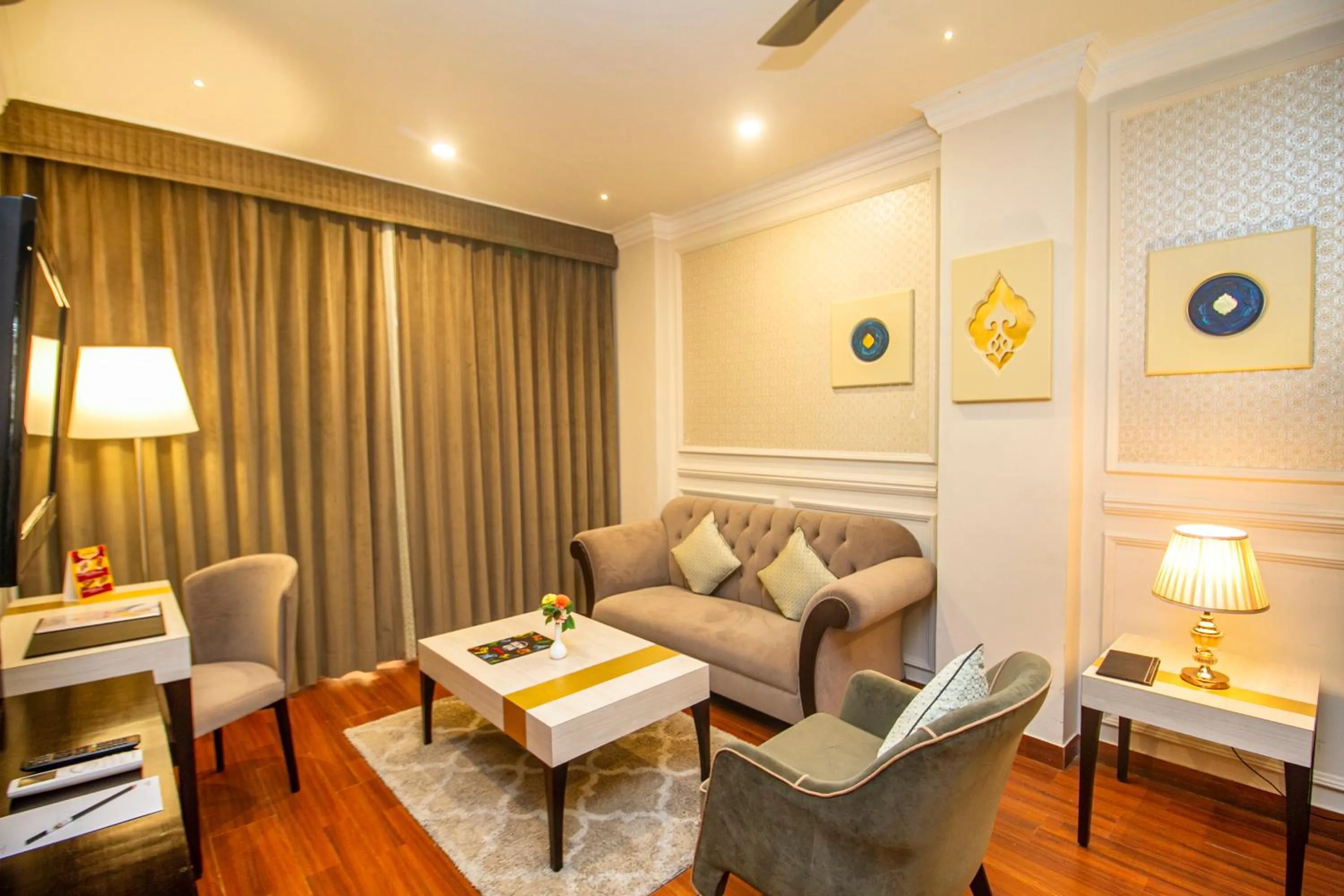 Living room in Amritara Surya - A Luxury Spa Retreat