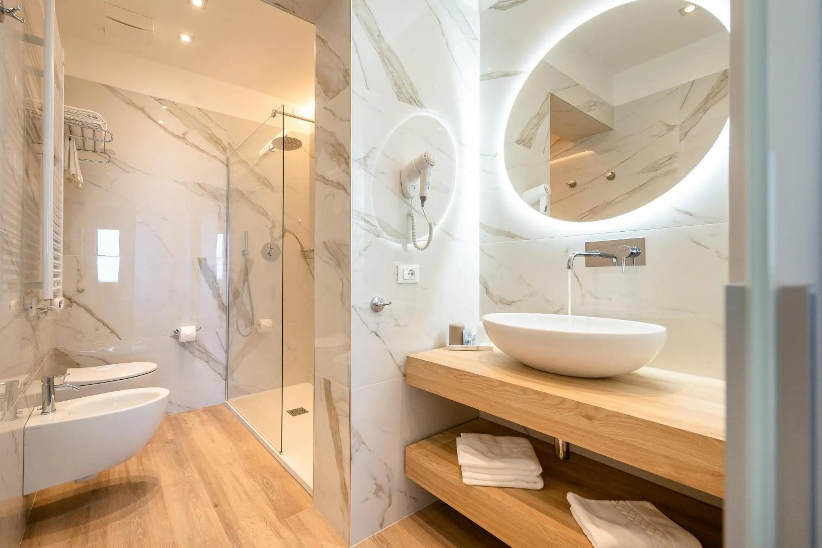 Bathroom in Hotel Delfino