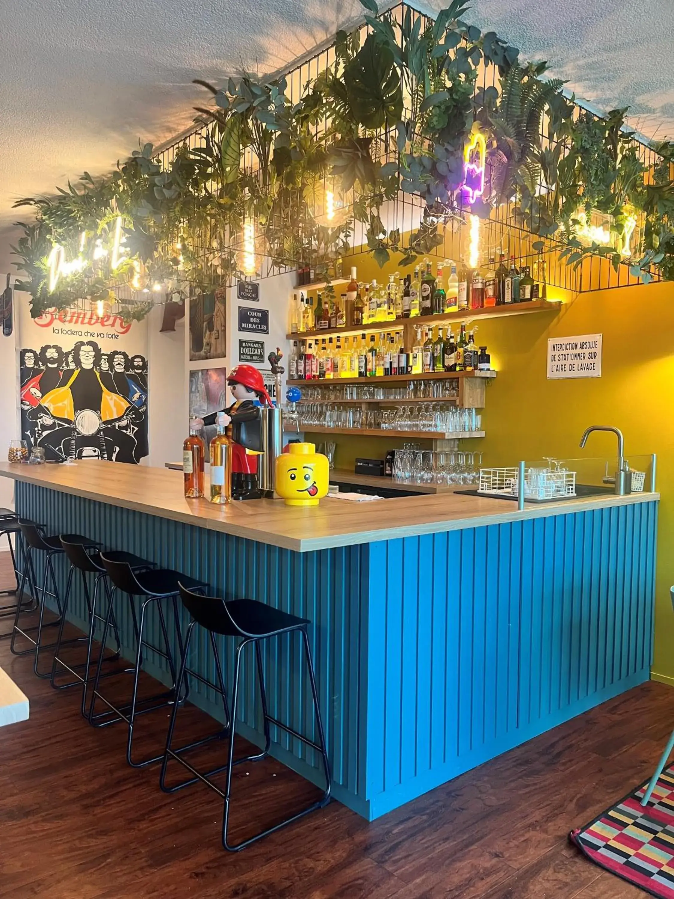 Lounge or bar in Hôtel Les Hauts de Meursault Lounge or bar in Hôtel Les Hauts de Meursault