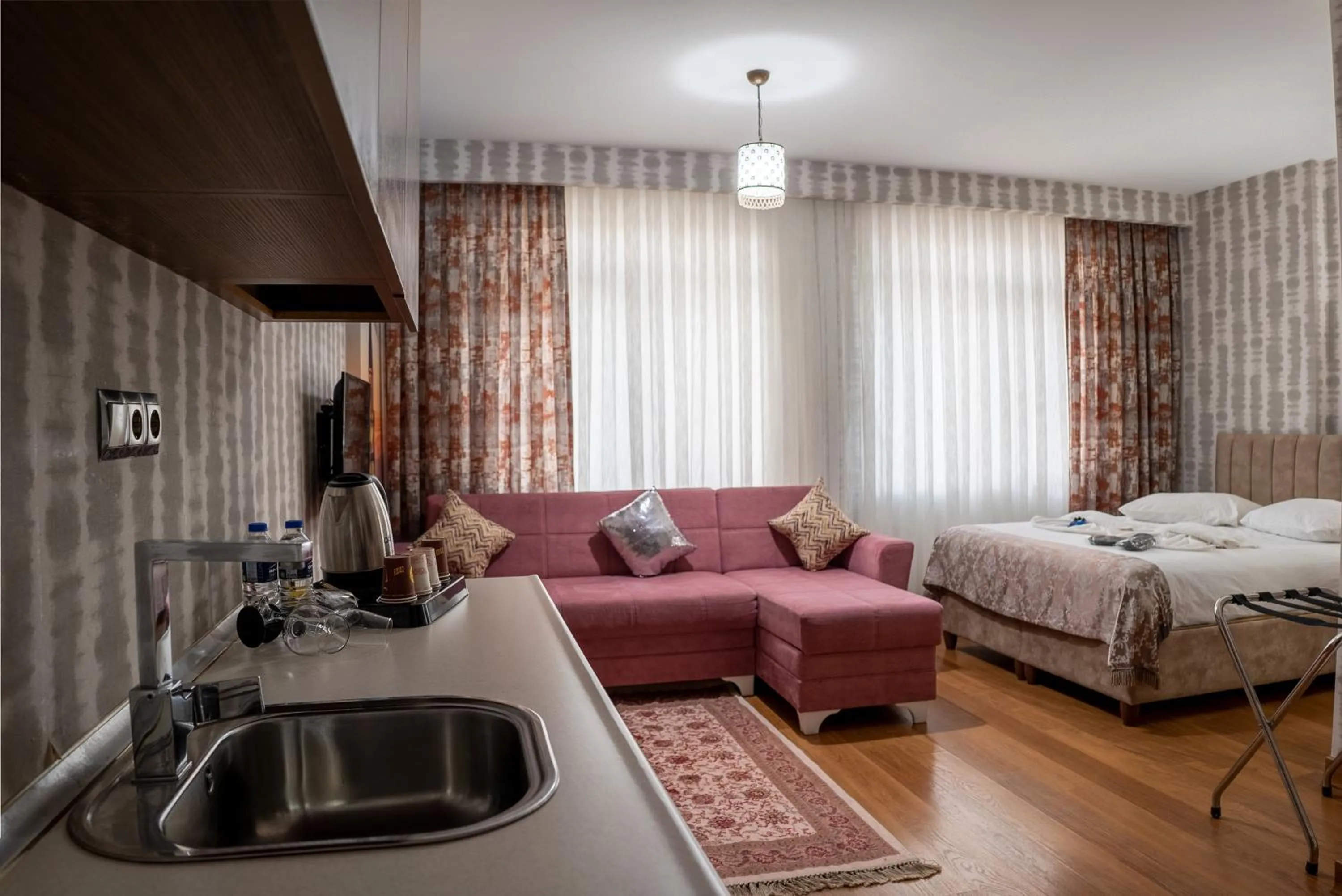 Bedroom, Bed in My Palace Aırport