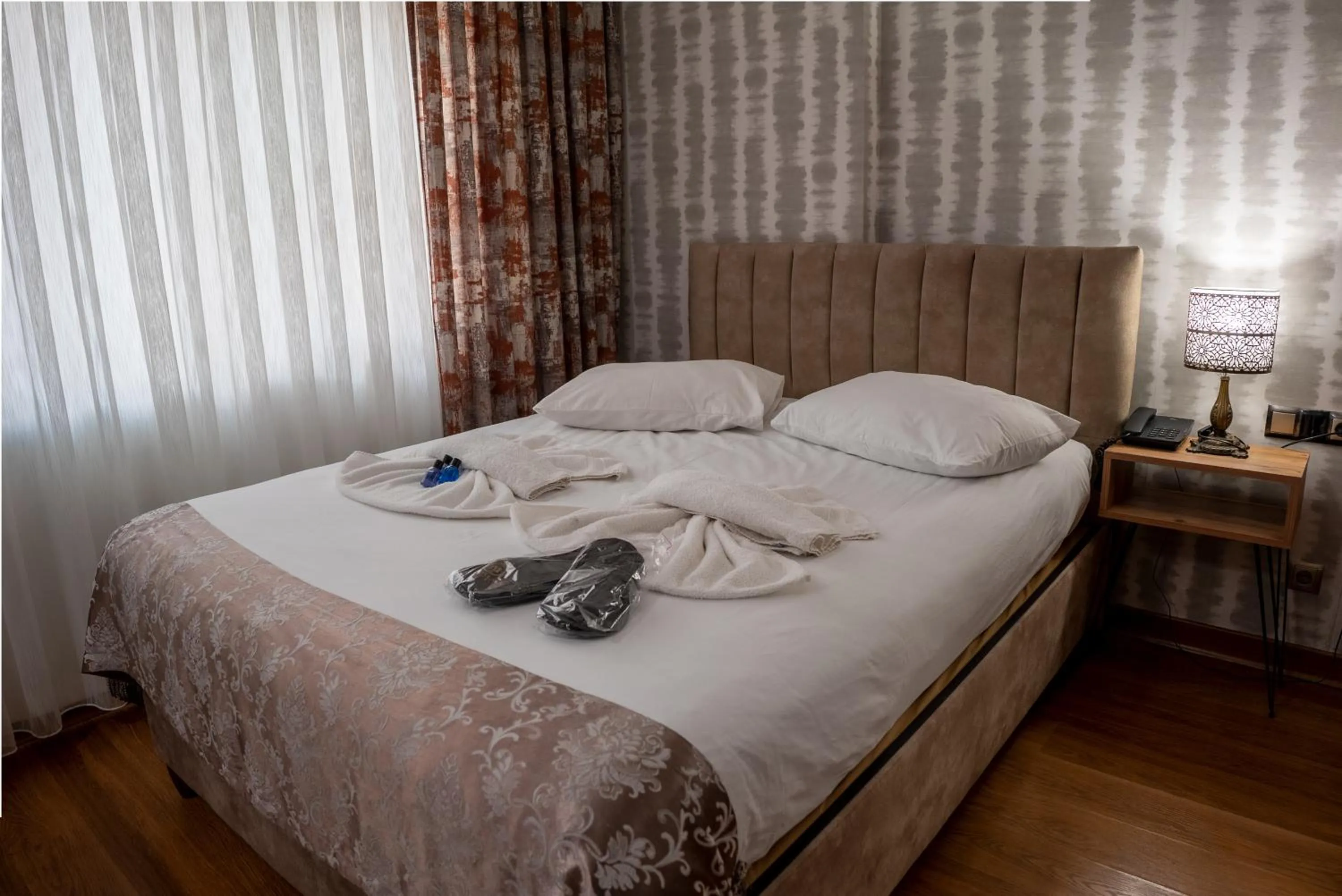 Bedroom, Bed in My Palace Aırport