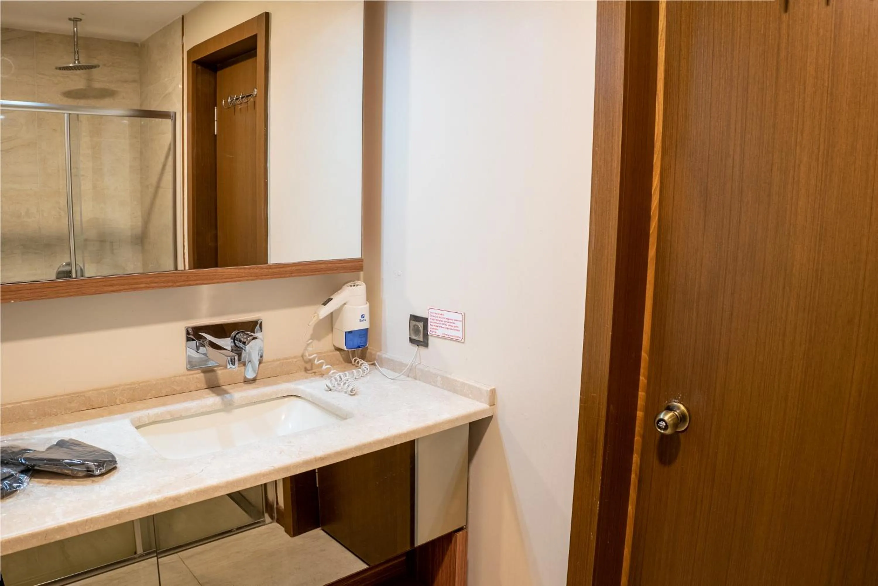 Bathroom in My Palace Aırport