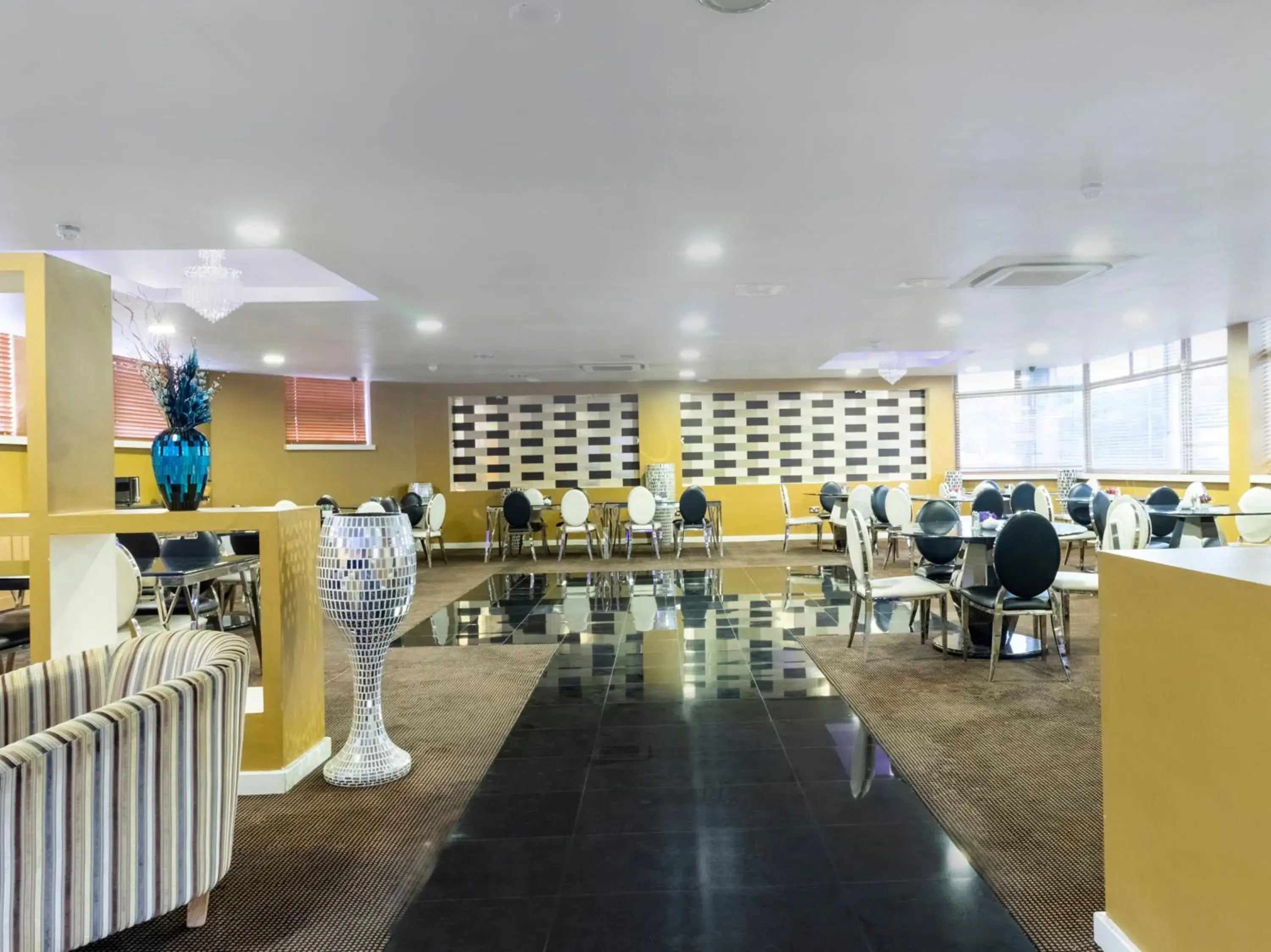 Restaurant/places to eat in Stuart Hotel Restaurant/places to eat in Stuart Hotel