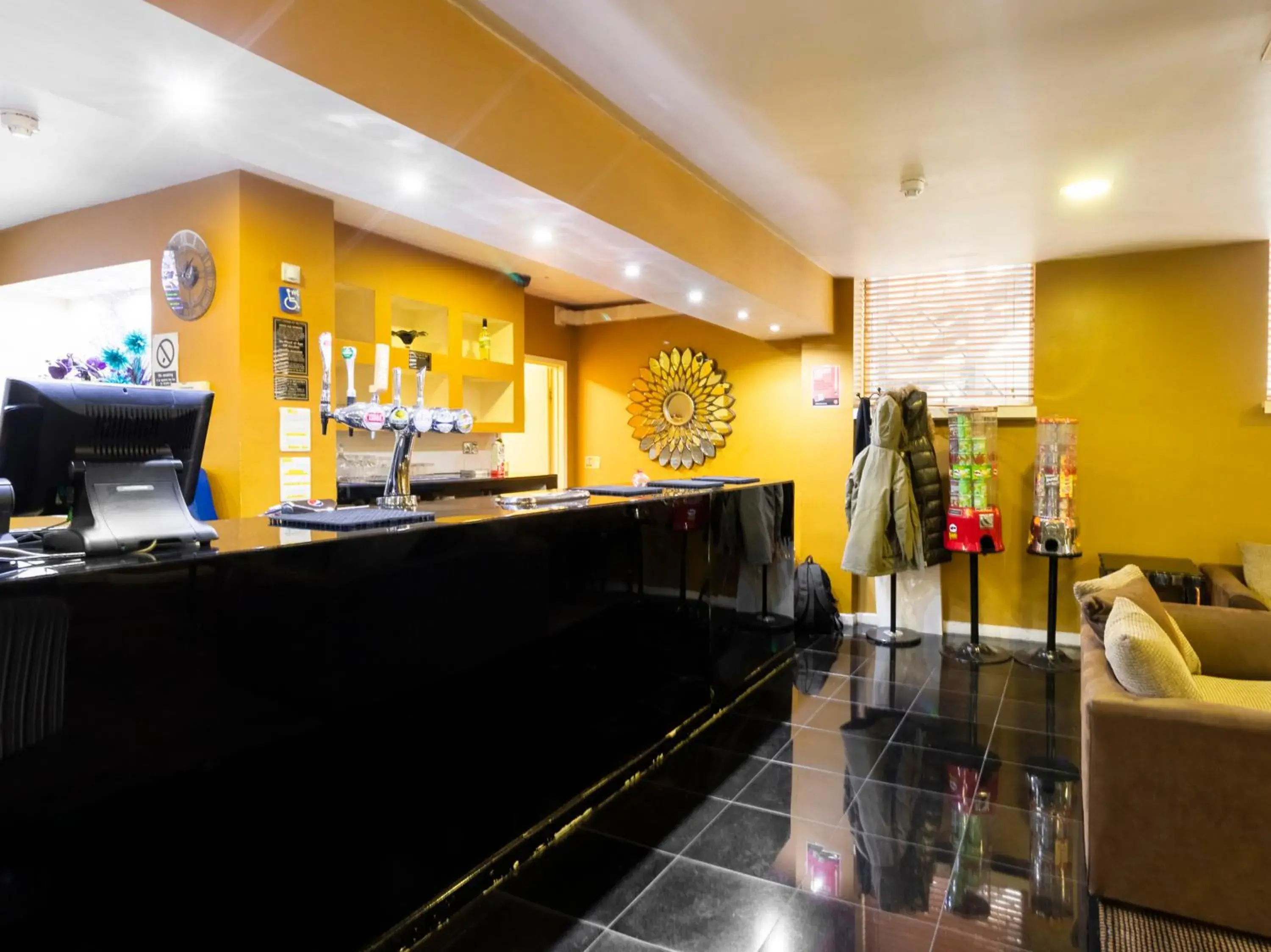 Lounge or bar in Stuart Hotel Lounge or bar in Stuart Hotel