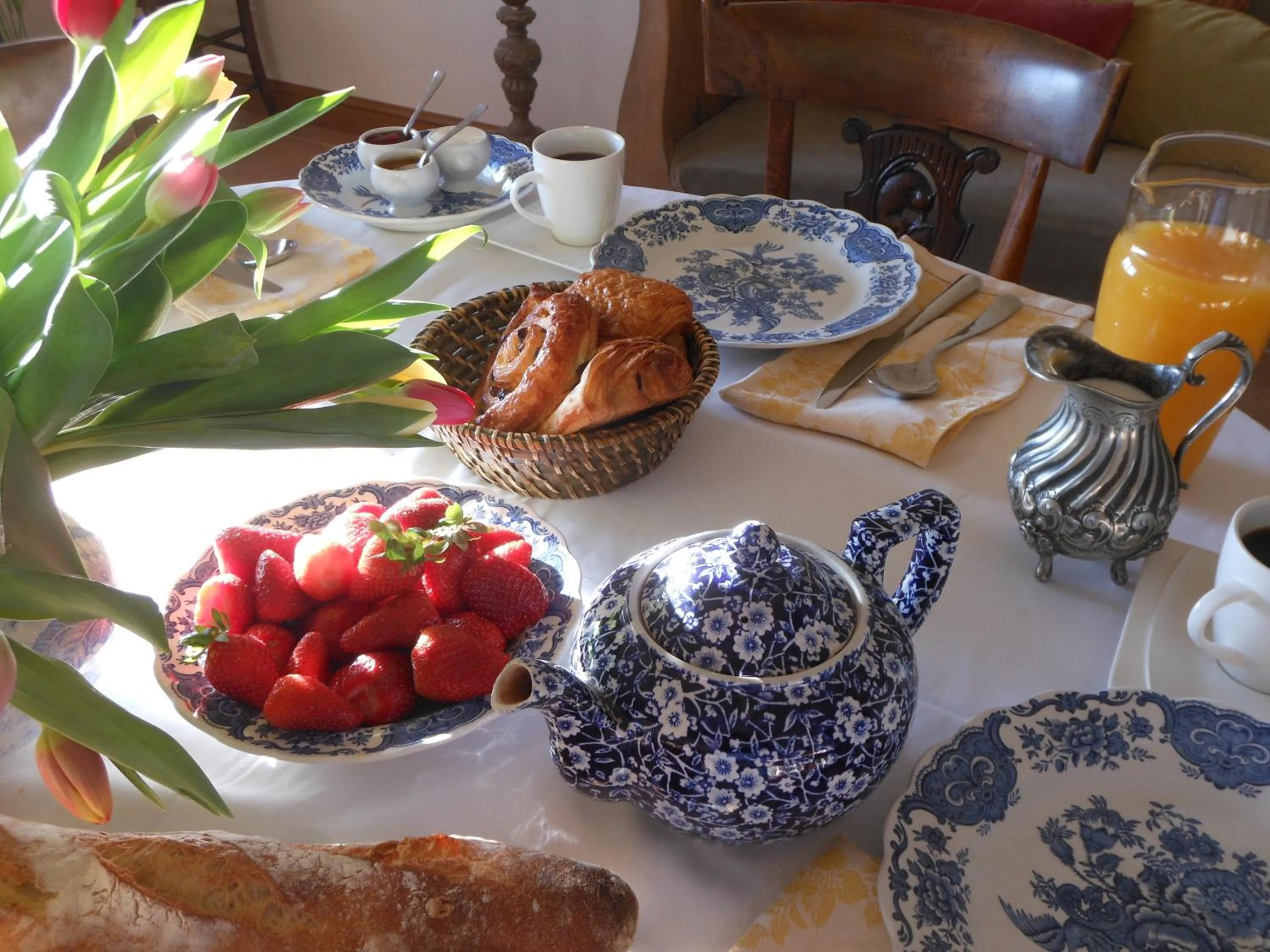 Breakfast in Auberge de la Tuilerie