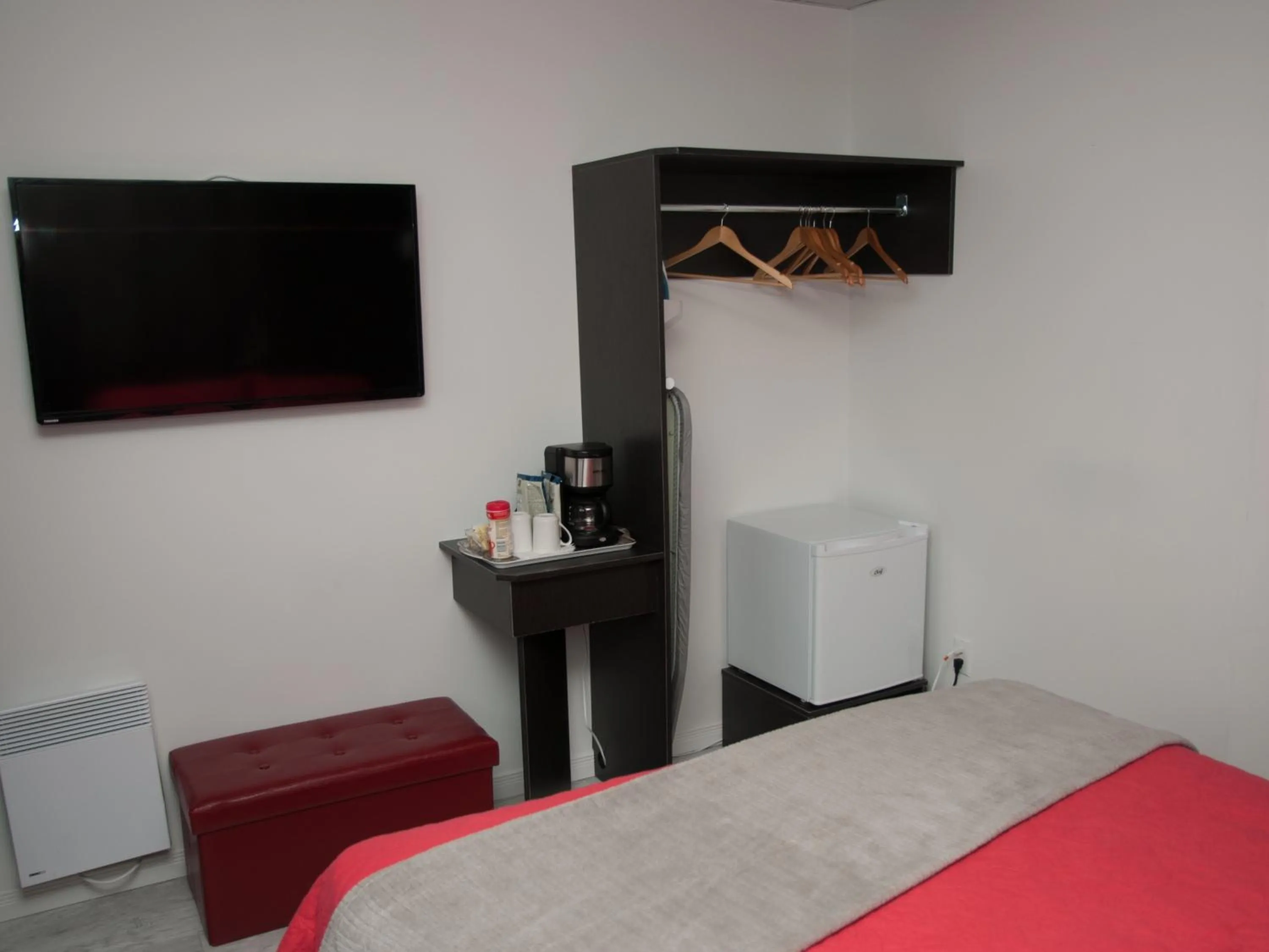 Bed in Hotel Le Plaza