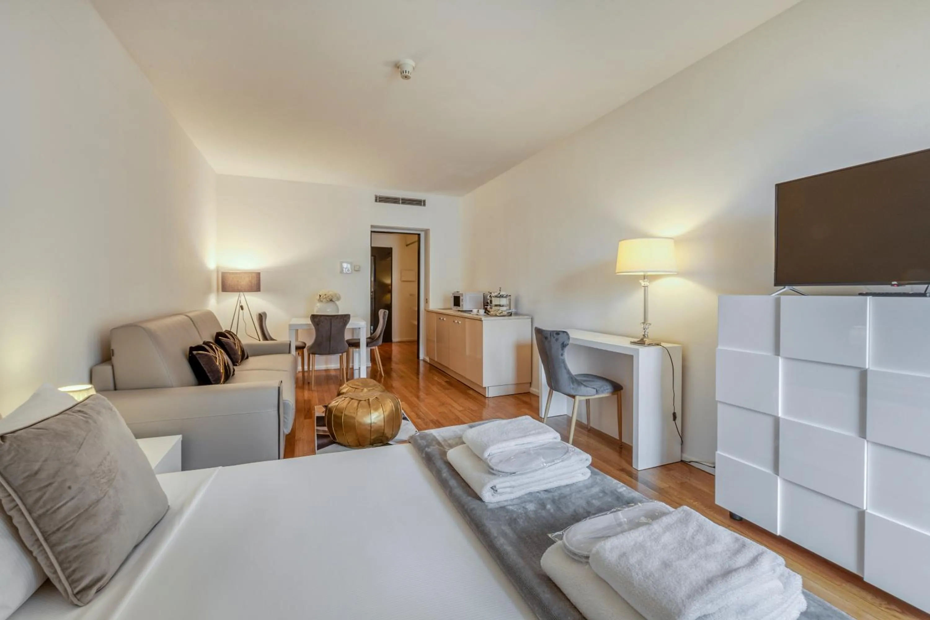 Bed in Milan Royal Suites - Centro