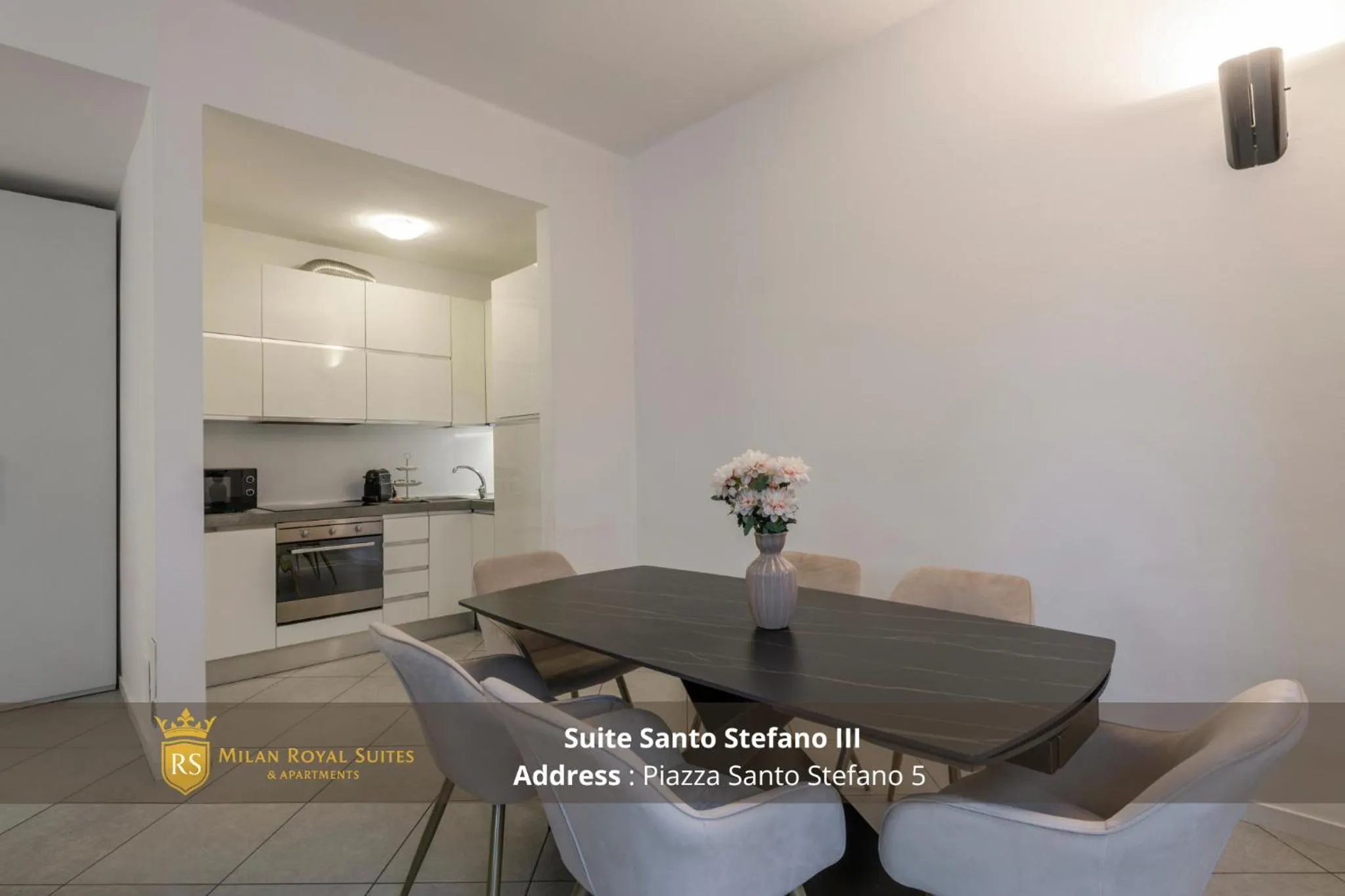 Kitchen or kitchenette in Milan Royal Suites - Centro