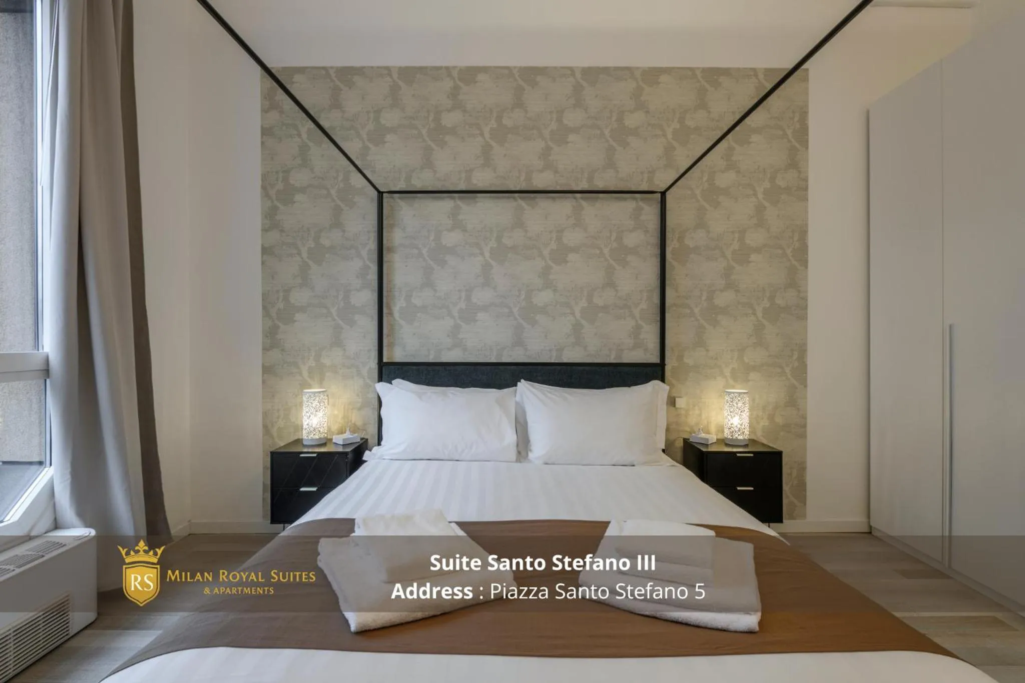 Bedroom, Bed in Milan Royal Suites - Centro
