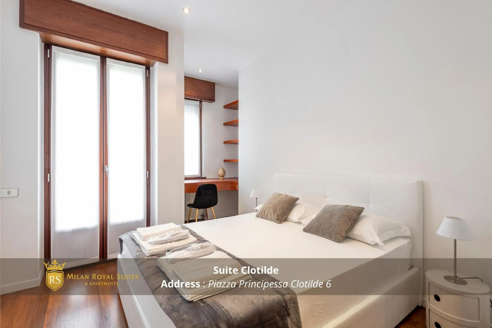 Bedroom, Bed in Milan Royal Suites - Centro