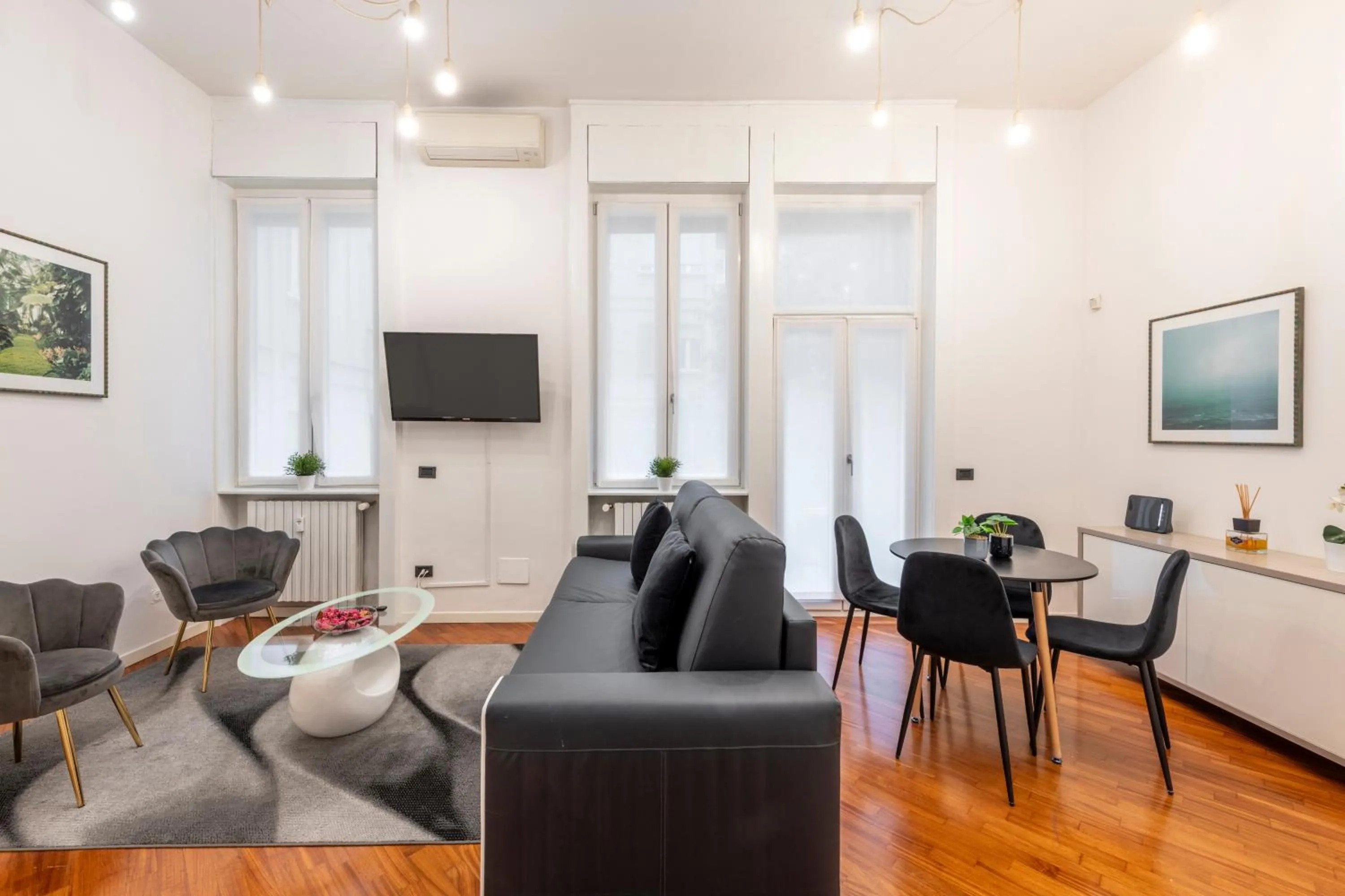 Living room in Milan Royal Suites - Centro