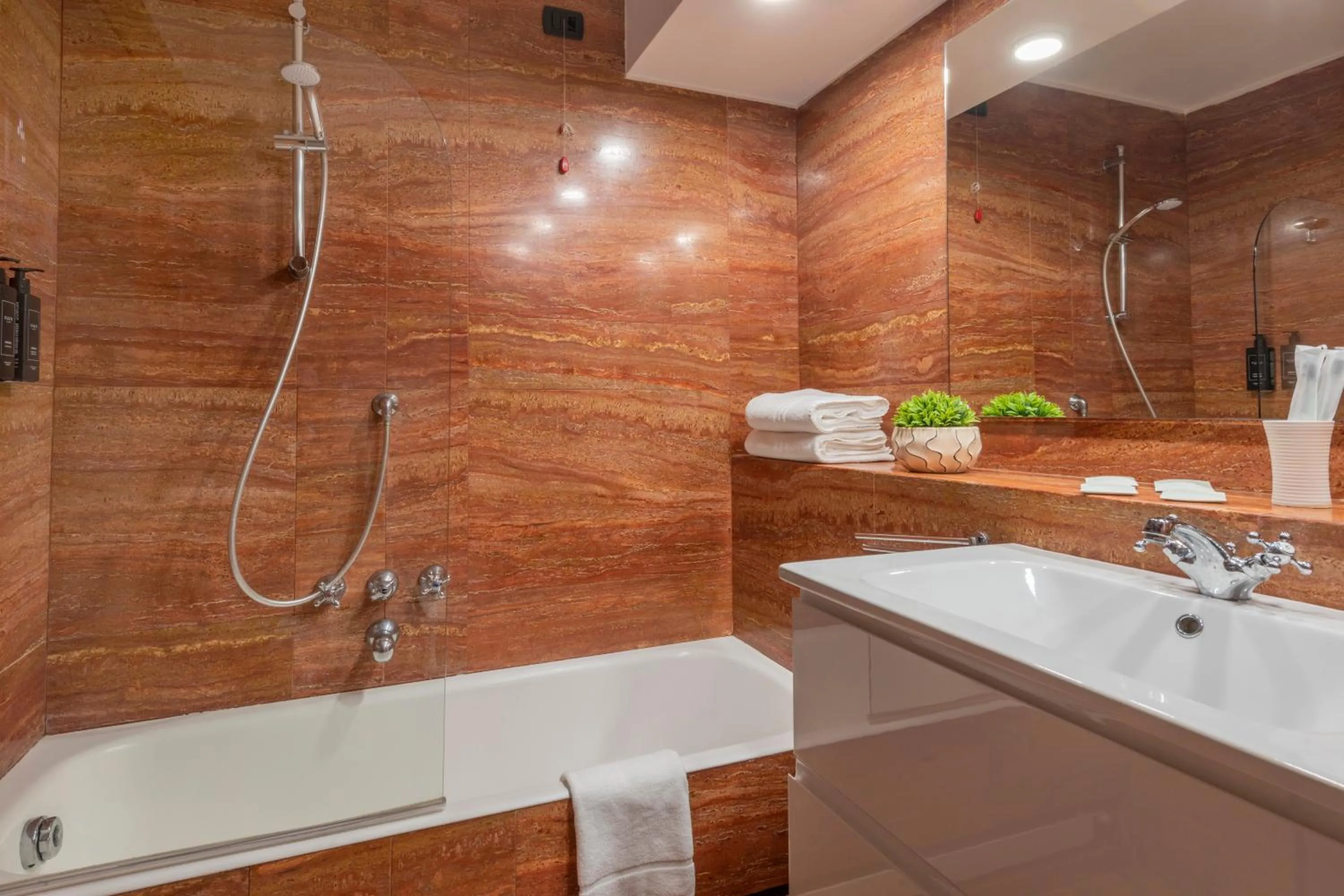 Milan Royal Suites - Centro