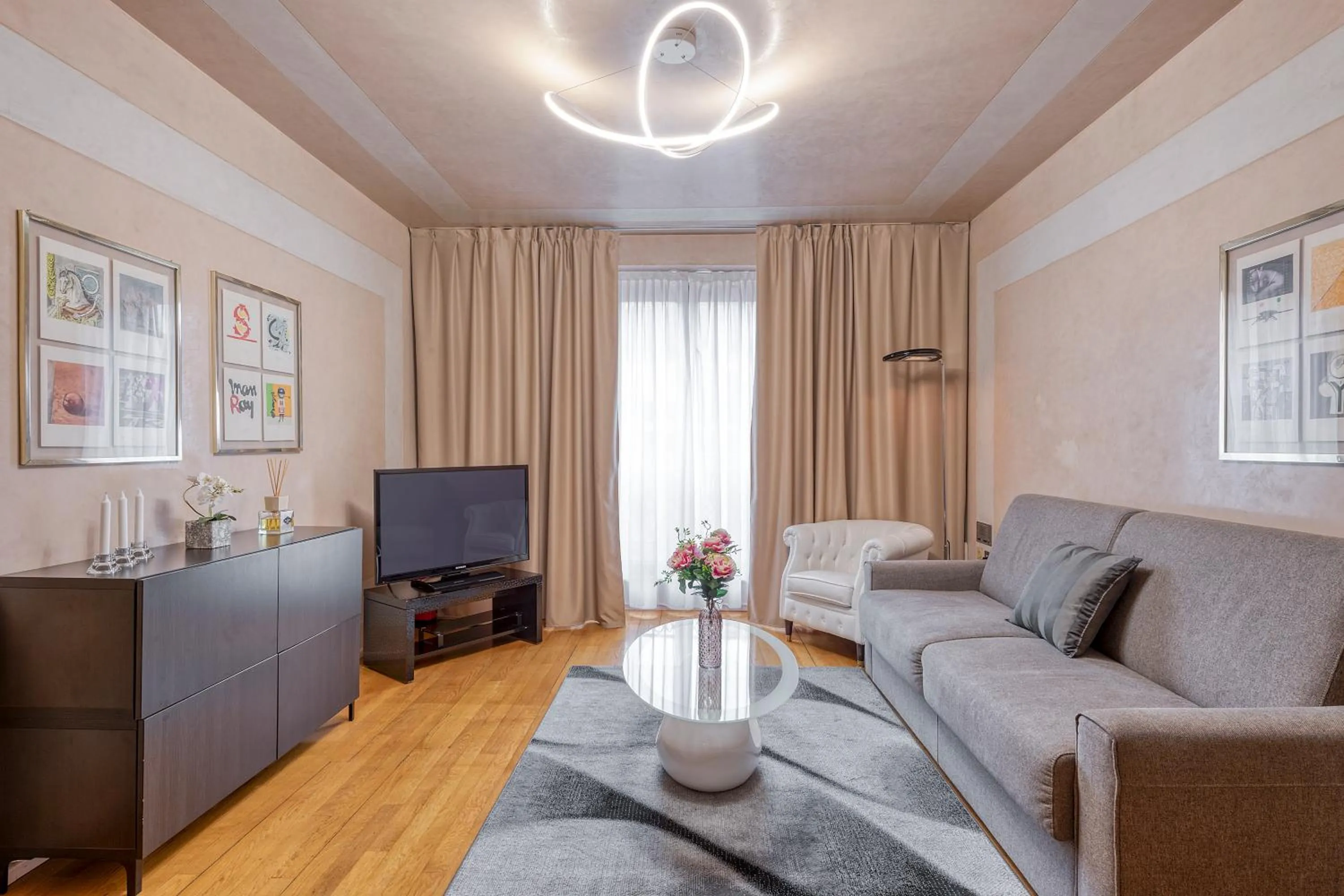 Living room in Milan Royal Suites - Centro