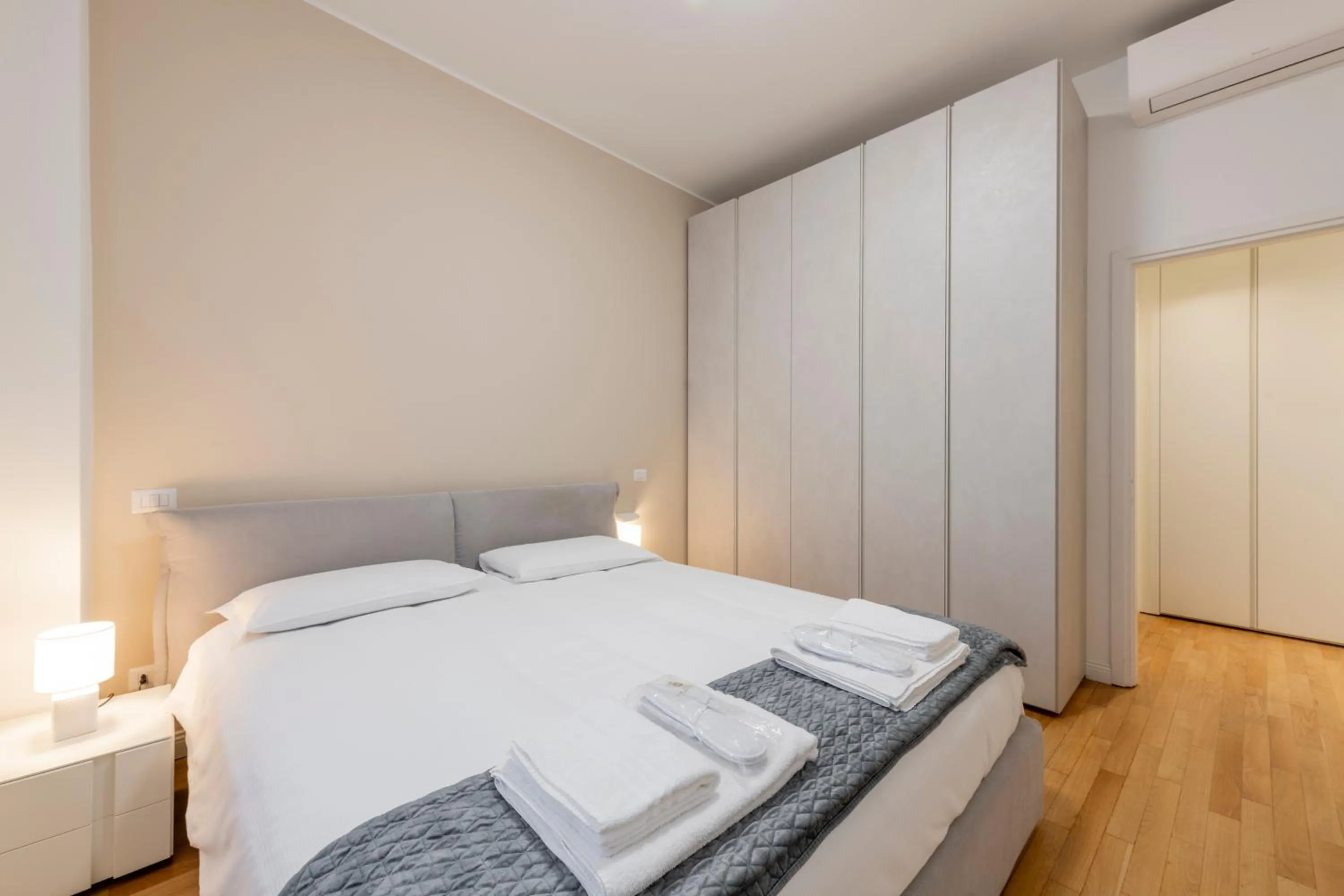 Bed in Milan Royal Suites - Centro