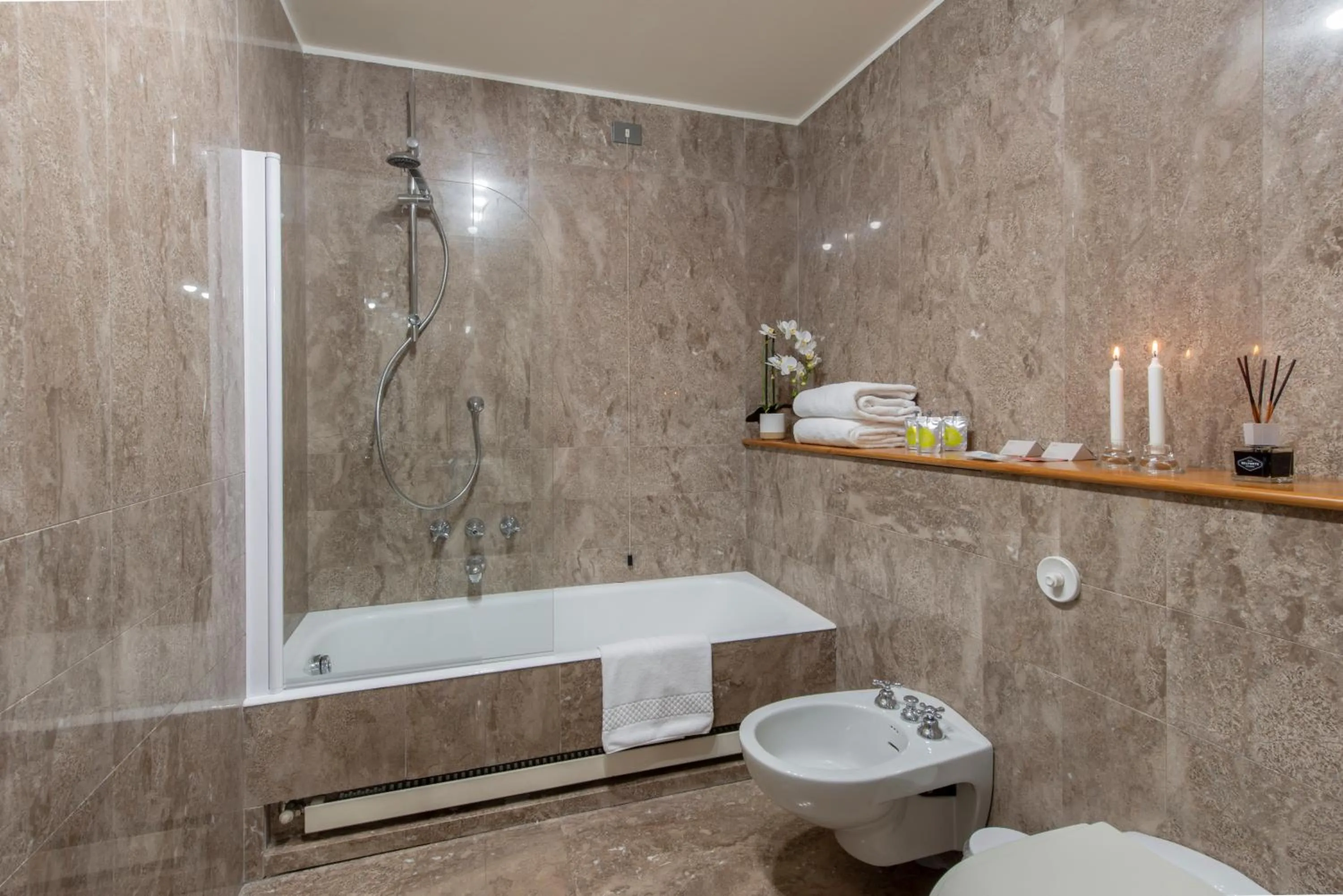 Bathroom in Milan Royal Suites - Centro