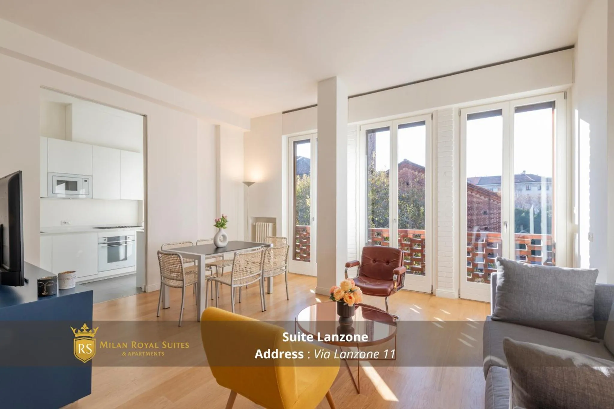 Seating area in Milan Royal Suites - Centro