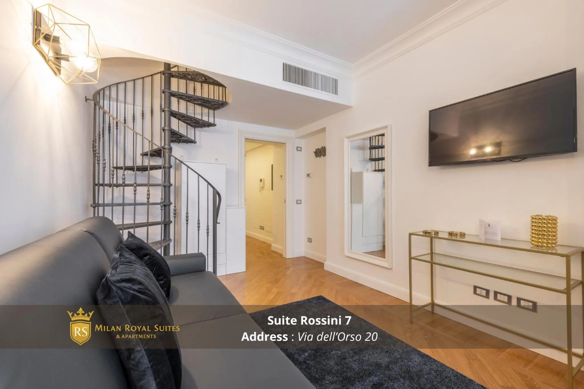 Living room in Milan Royal Suites - Centro