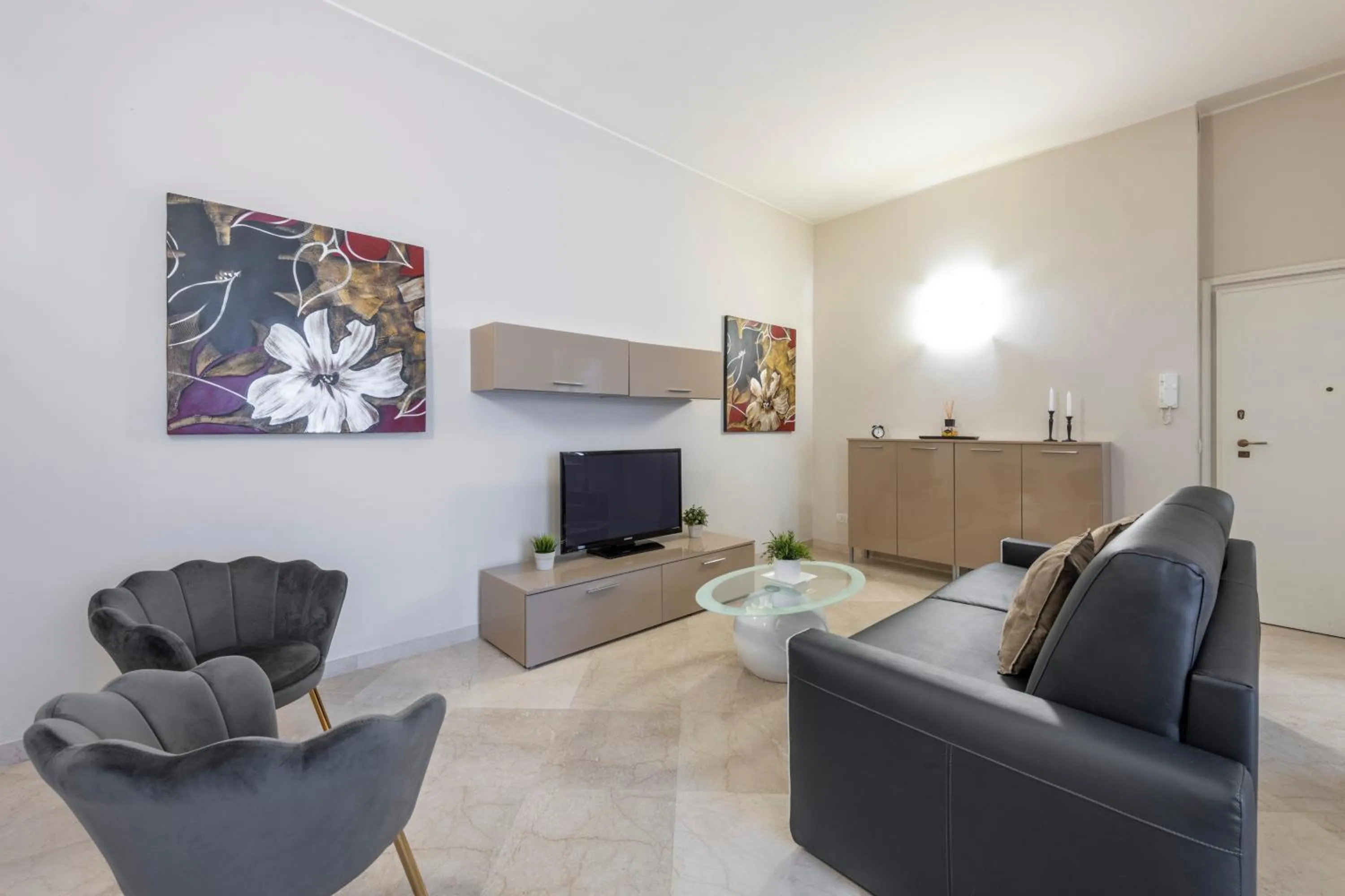 Living room in Milan Royal Suites - Centro