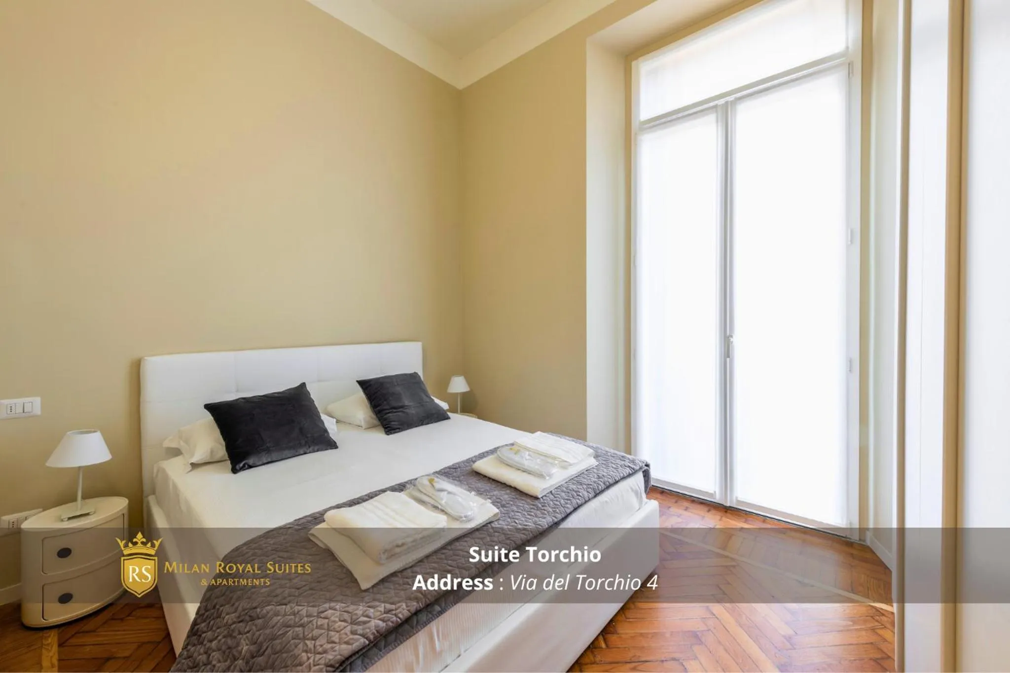 Bedroom, Bed in Milan Royal Suites - Centro