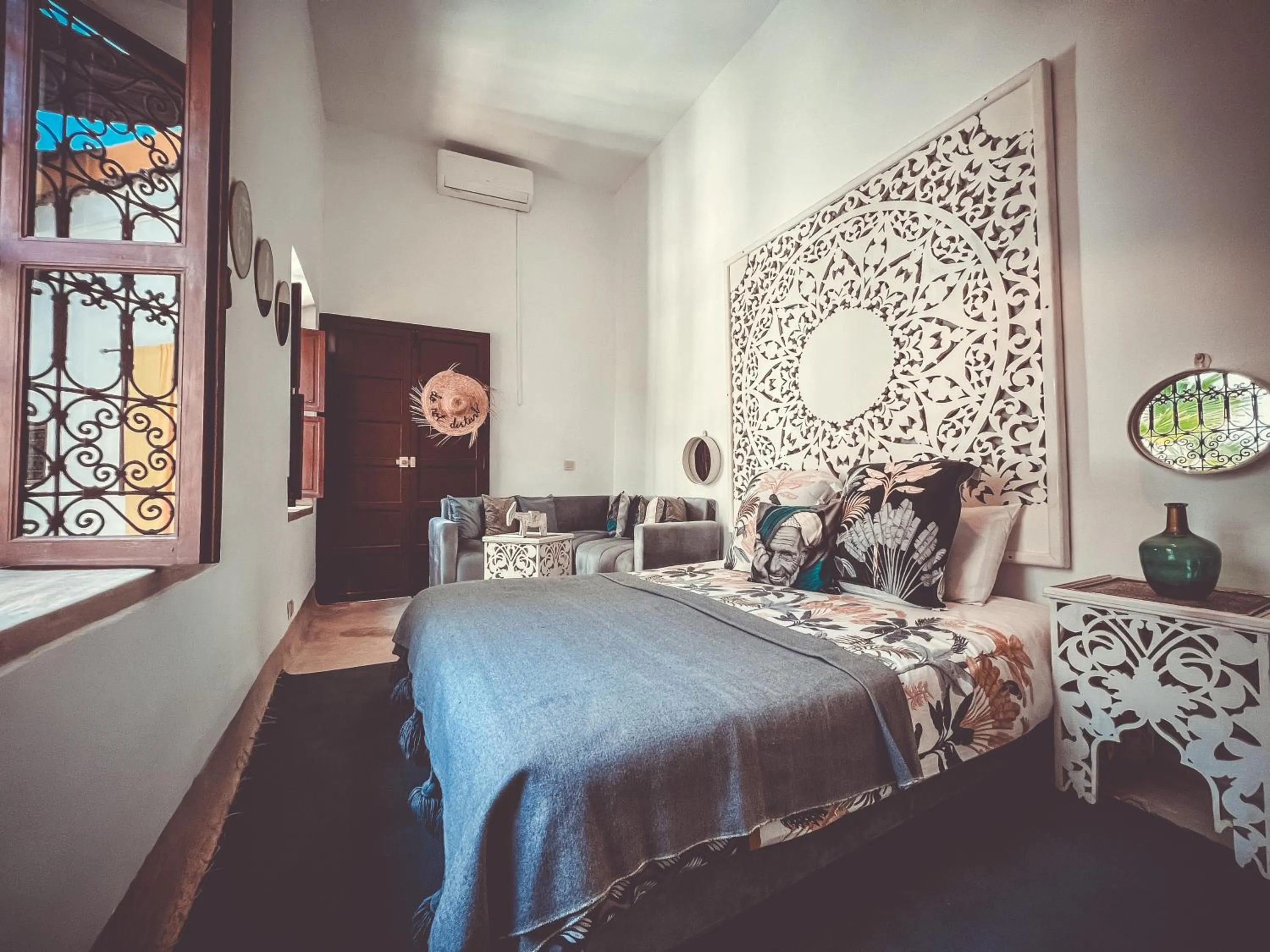 Photo of the whole room, Bed in DAR AURORA